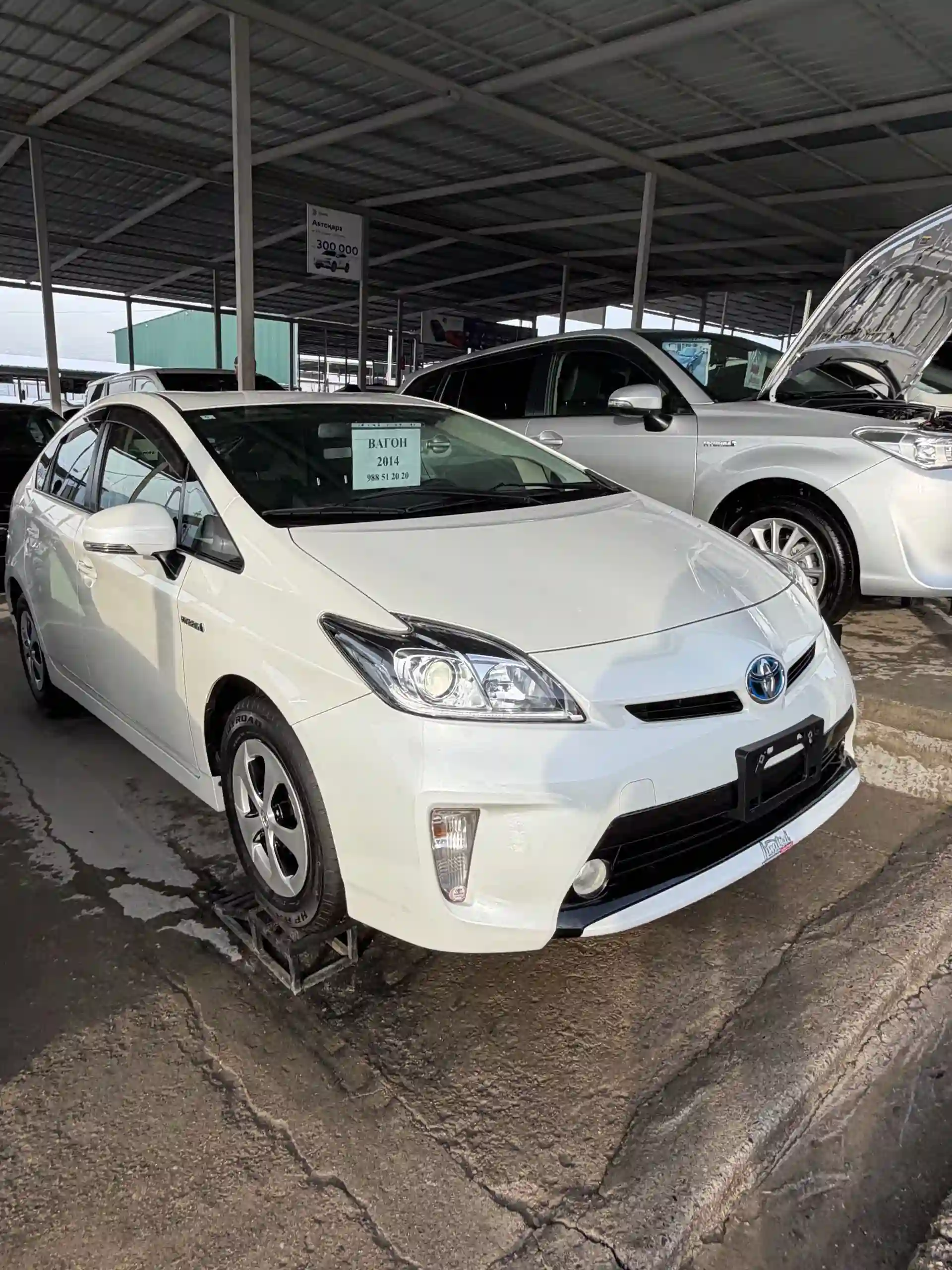 Toyota Prius 2014 — миниатюра 2