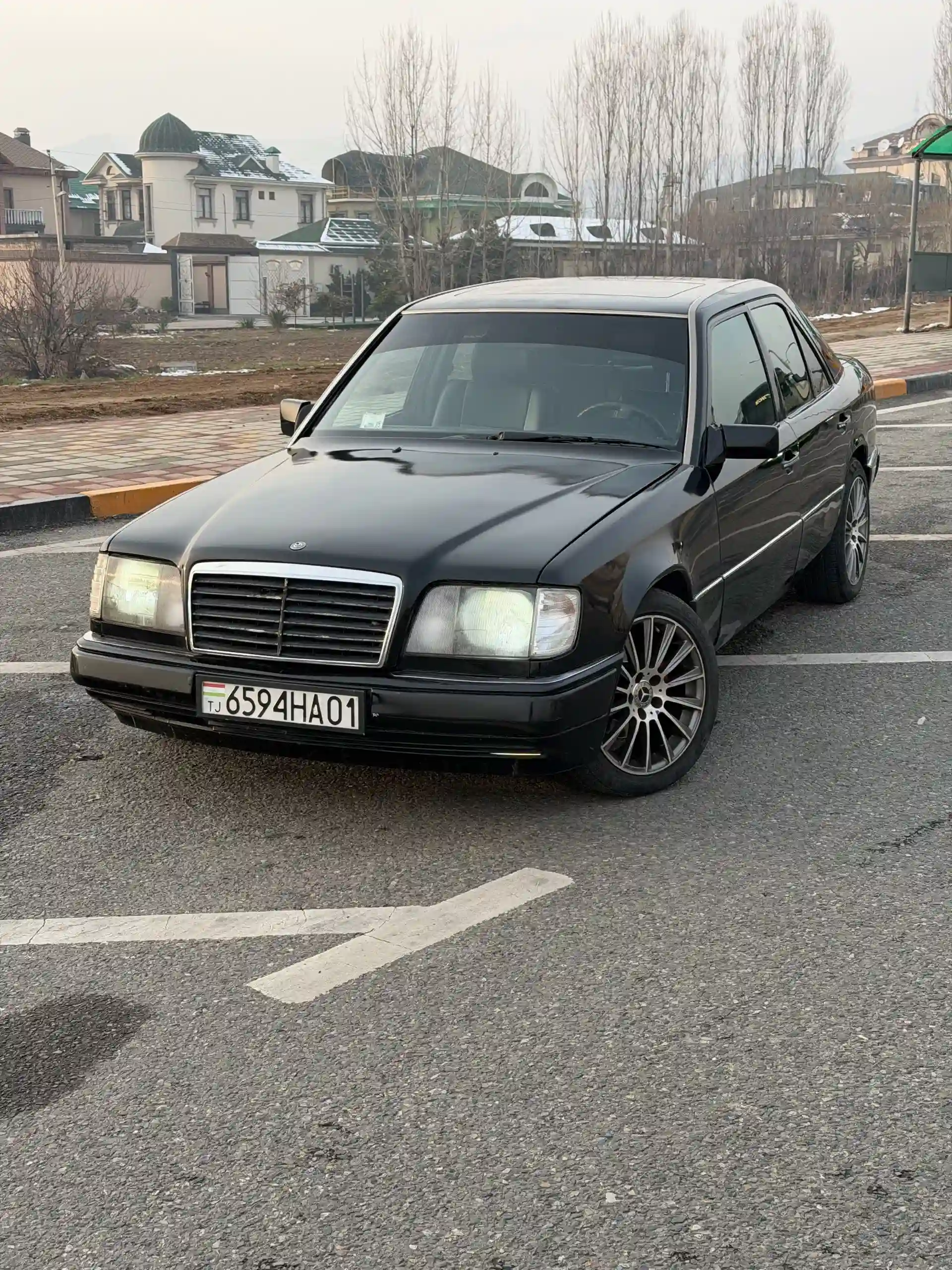 Mercedes-benz E class 1995 — миниатюра 2