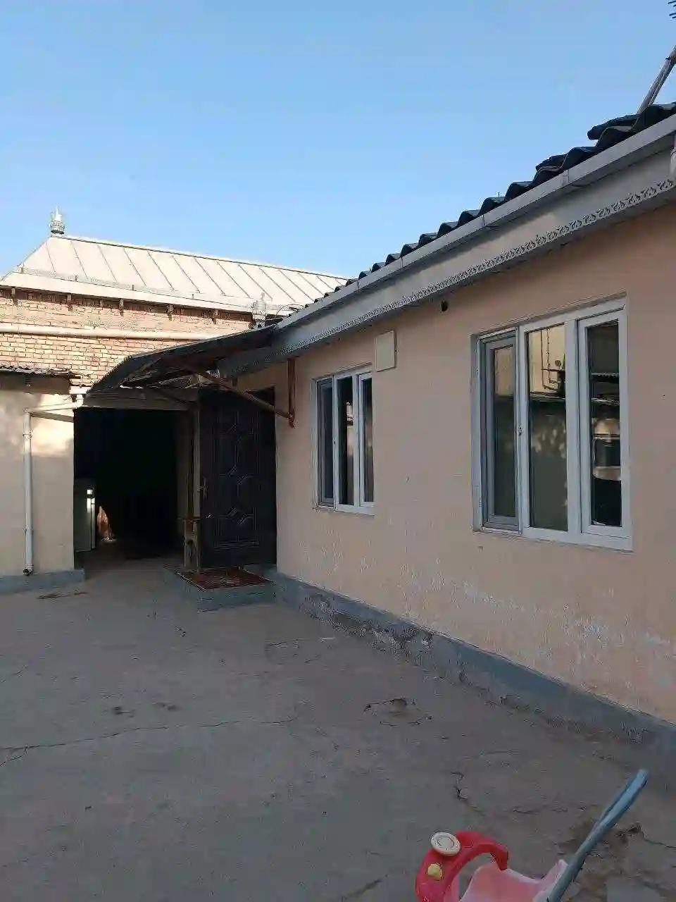 2 этажный, 7-комн. дом, 200 м², 6 соток, Вахдат 3