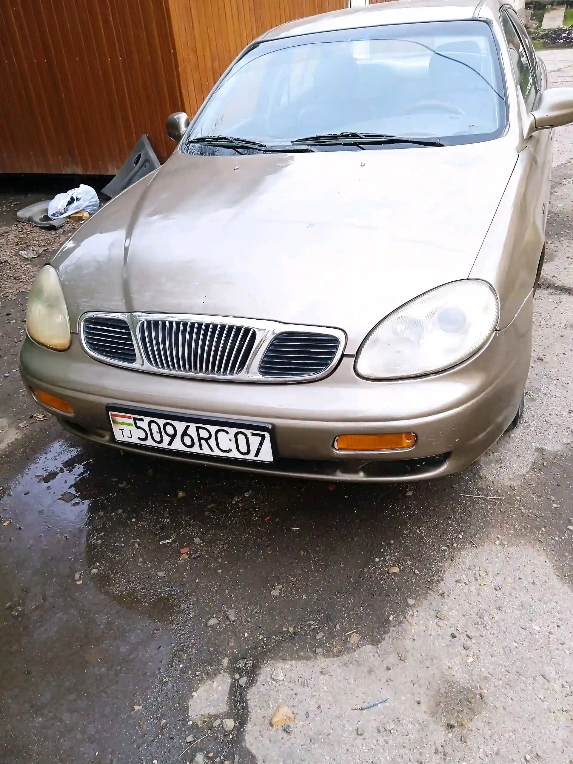 Daewoo Leganza 1999