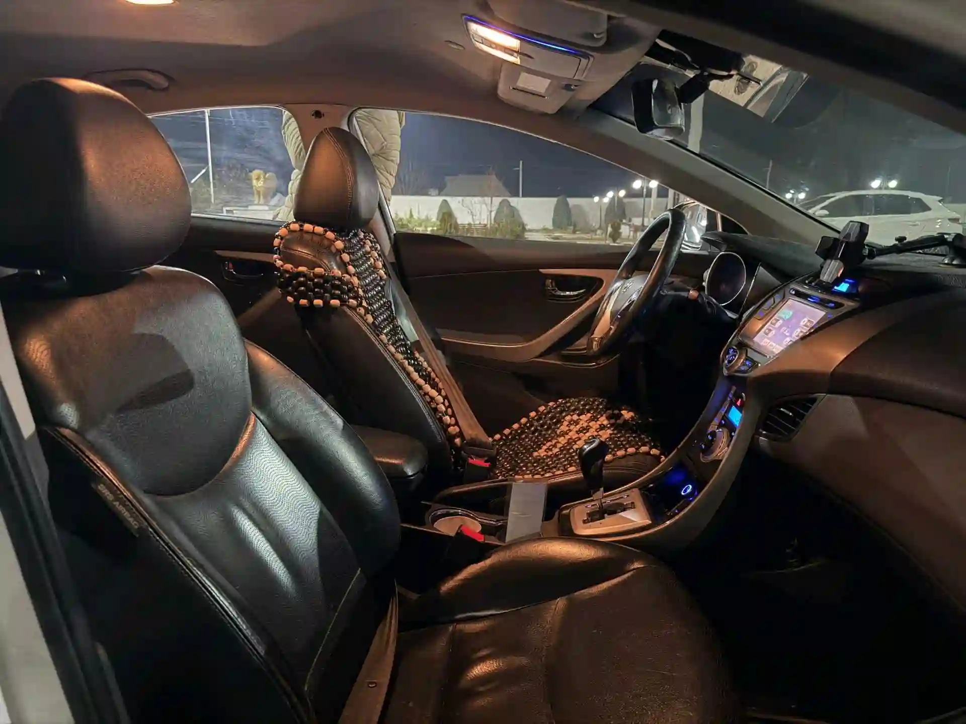 Hyundai Avante 2011