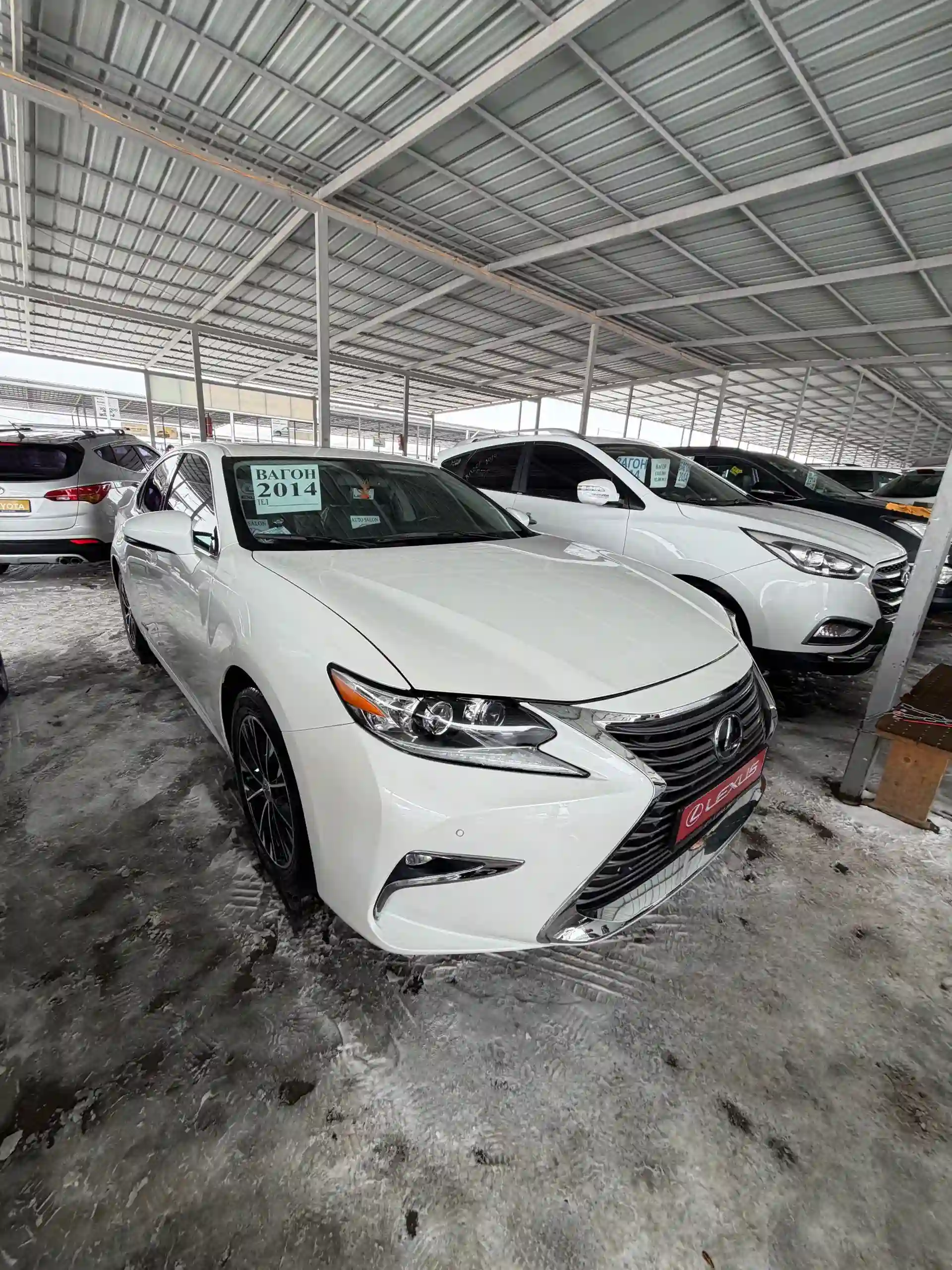 Lexus Es series 2014