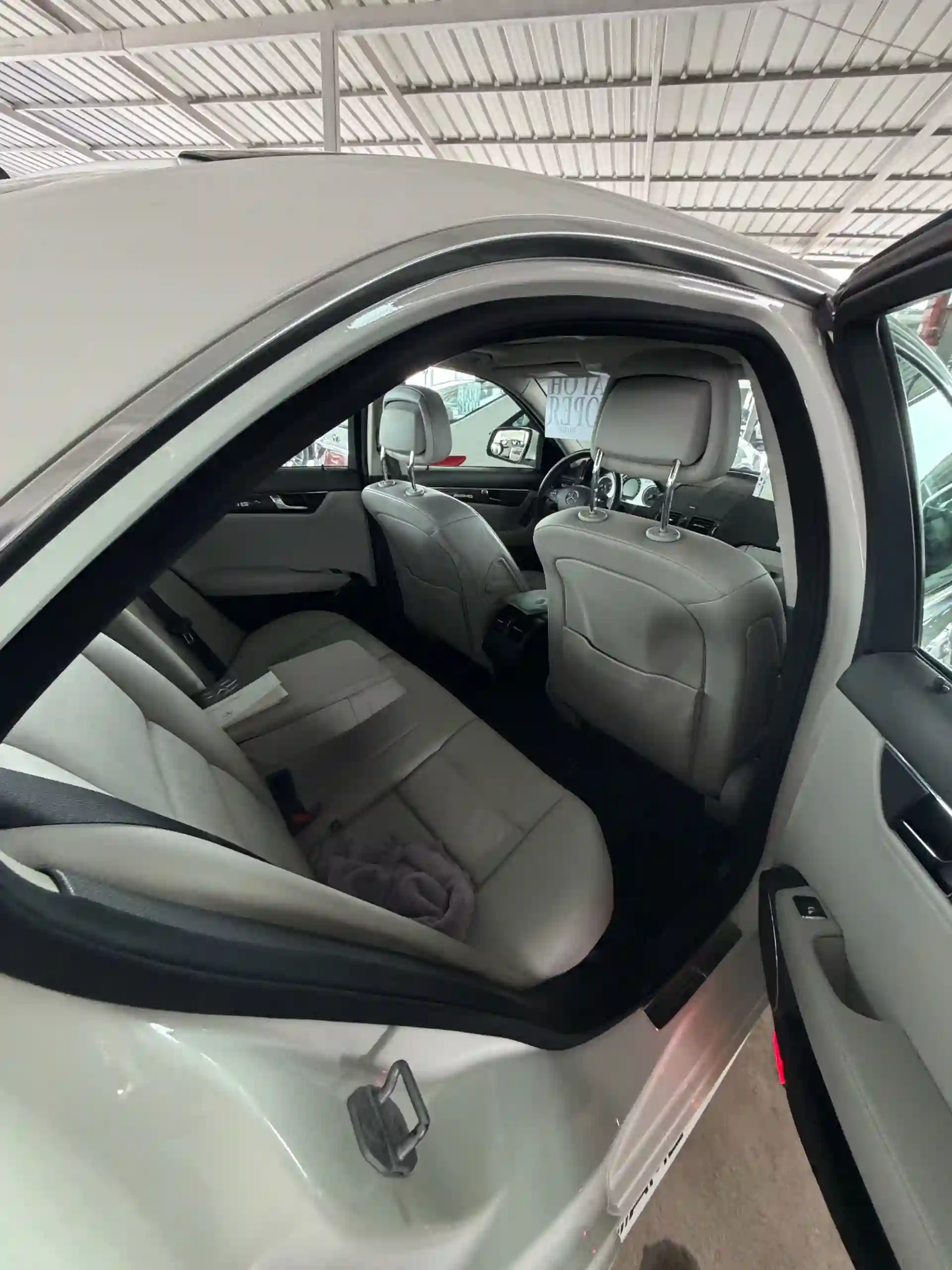 Mercedes-benz C class 2010