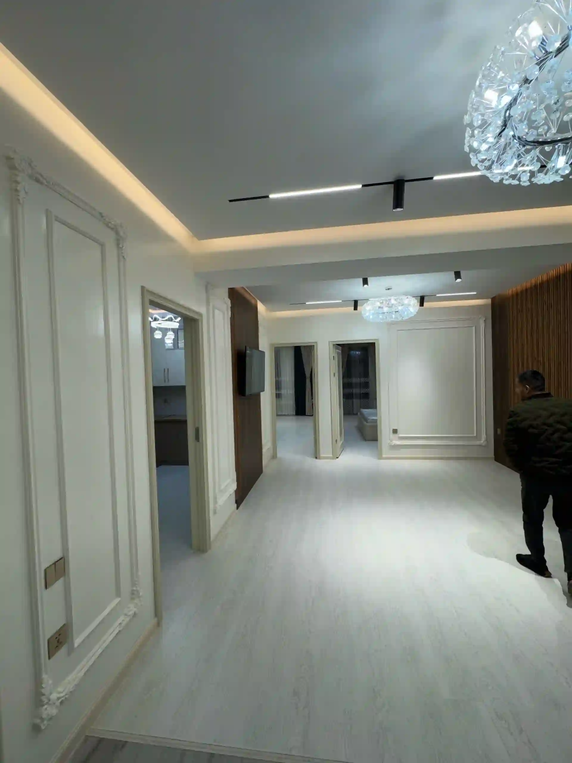 2-к квартира, 13 этаж, 82 м², шохмансур