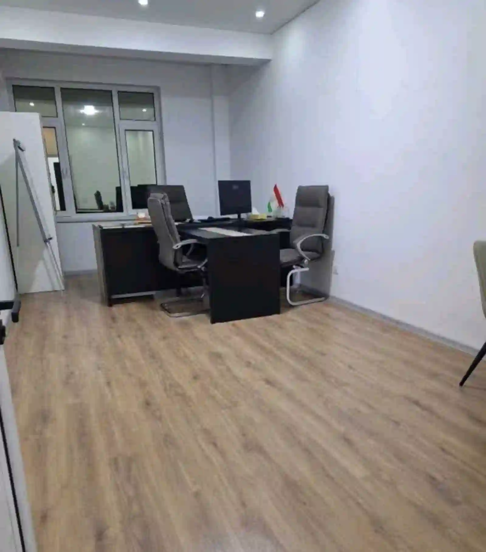 3-к квартира, 8 этаж, 101 м², Фирдавси