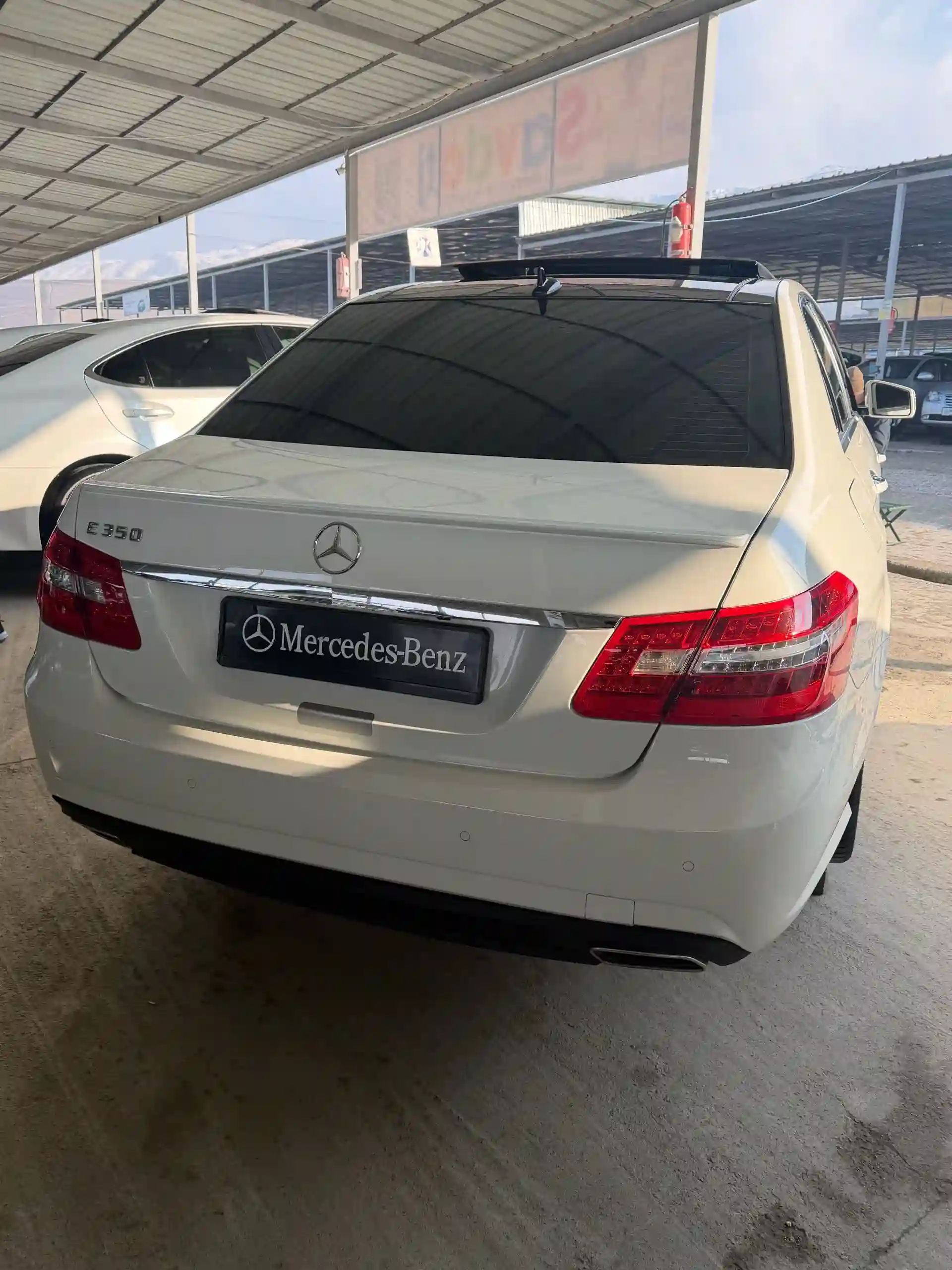 Mercedes-benz E class 2010
