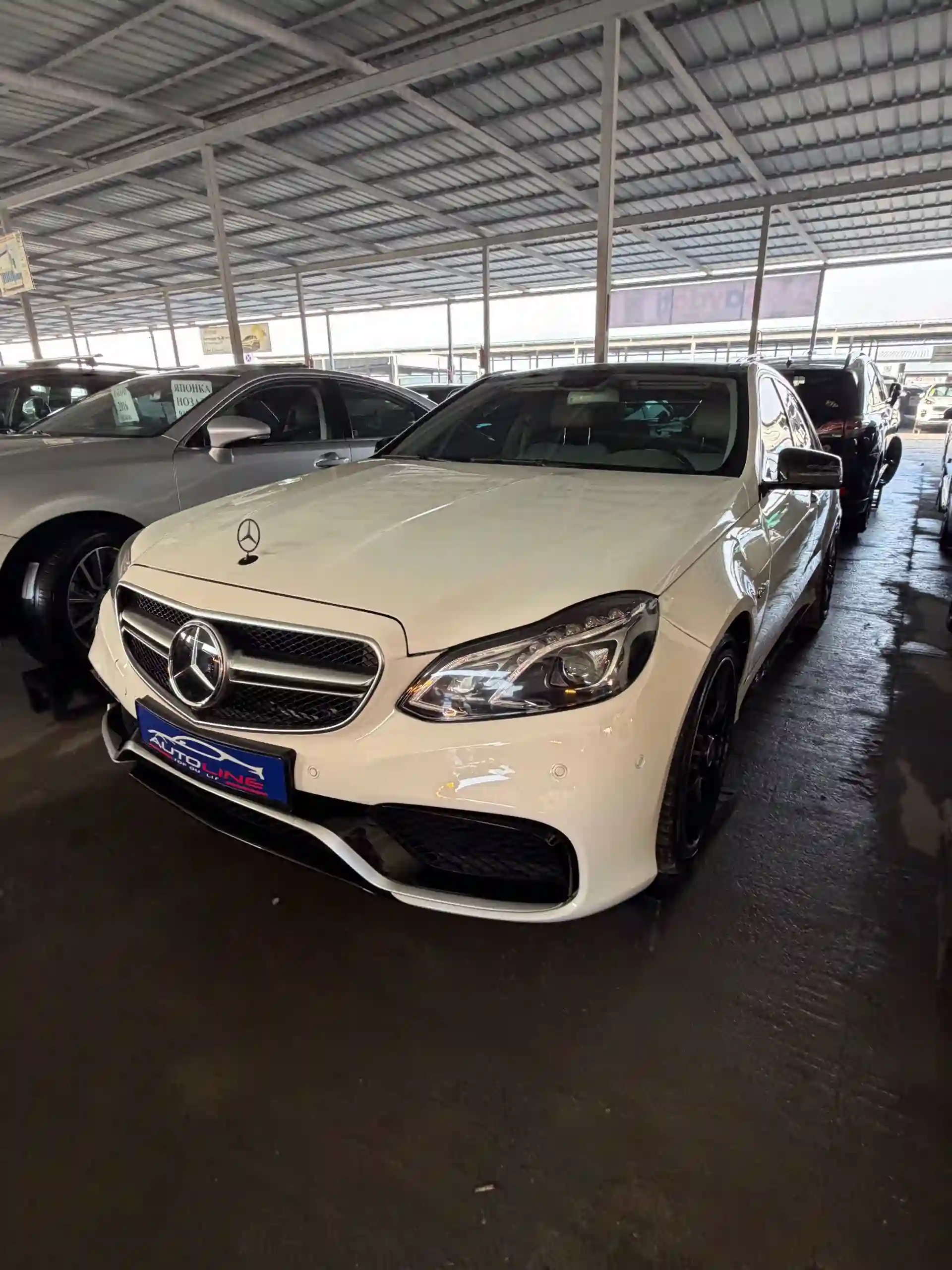 Mercedes-benz E class 2011