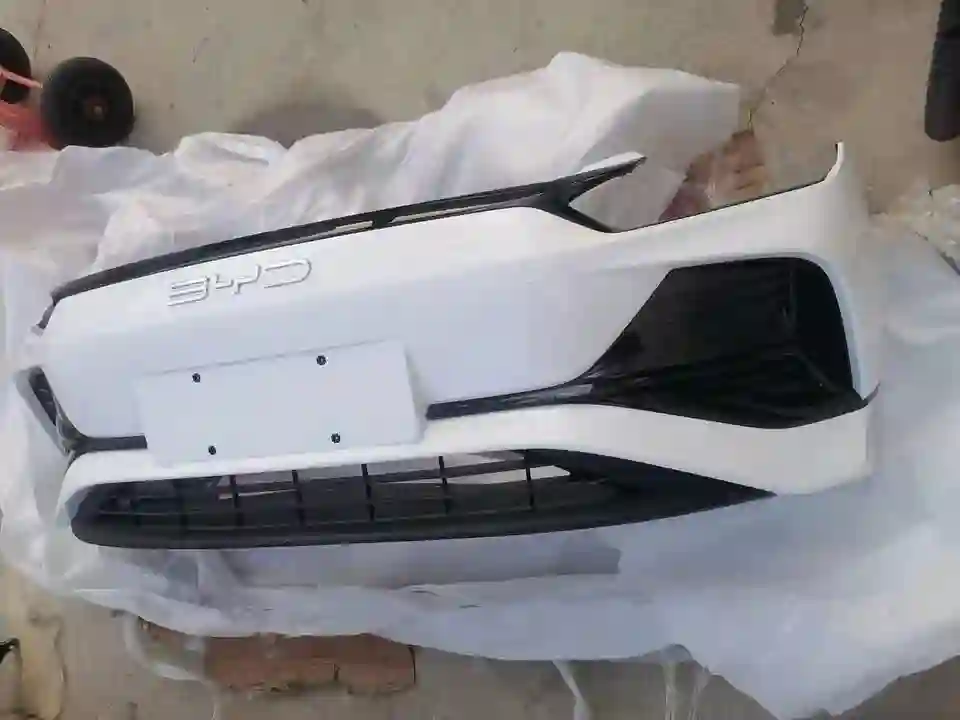 Бампери BYD E2