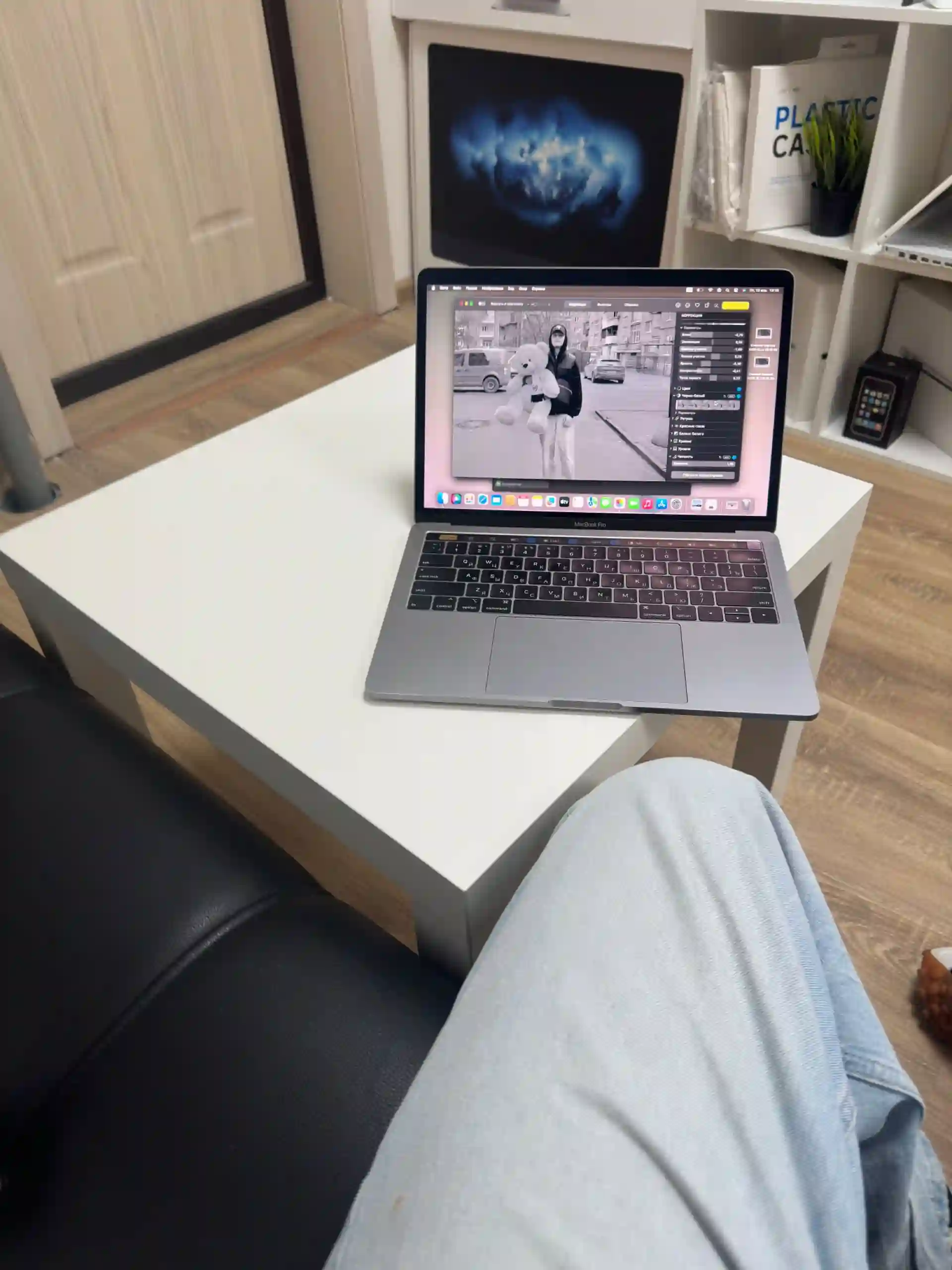 Apple MacBook Pro 13 2018г 1тб память — миниатюра 2