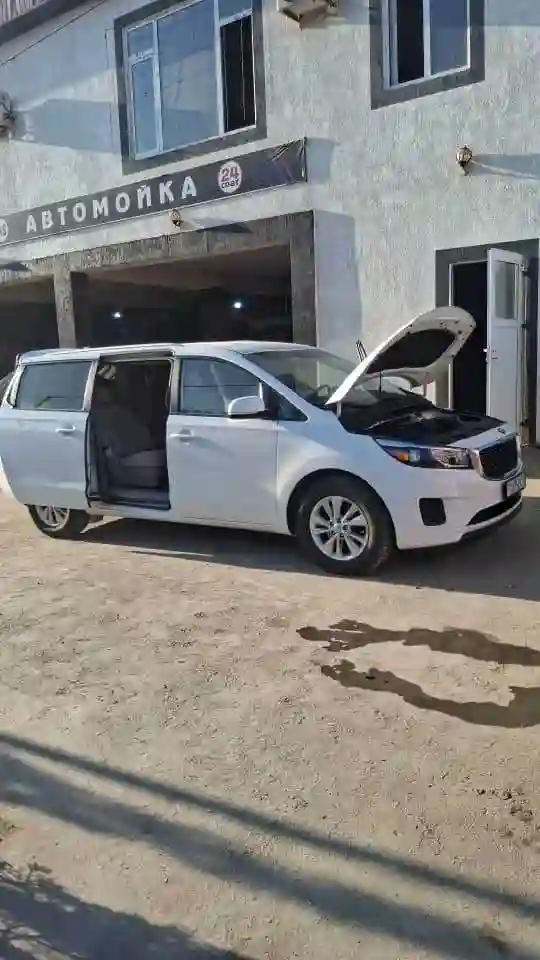 Kia Sedona 2016