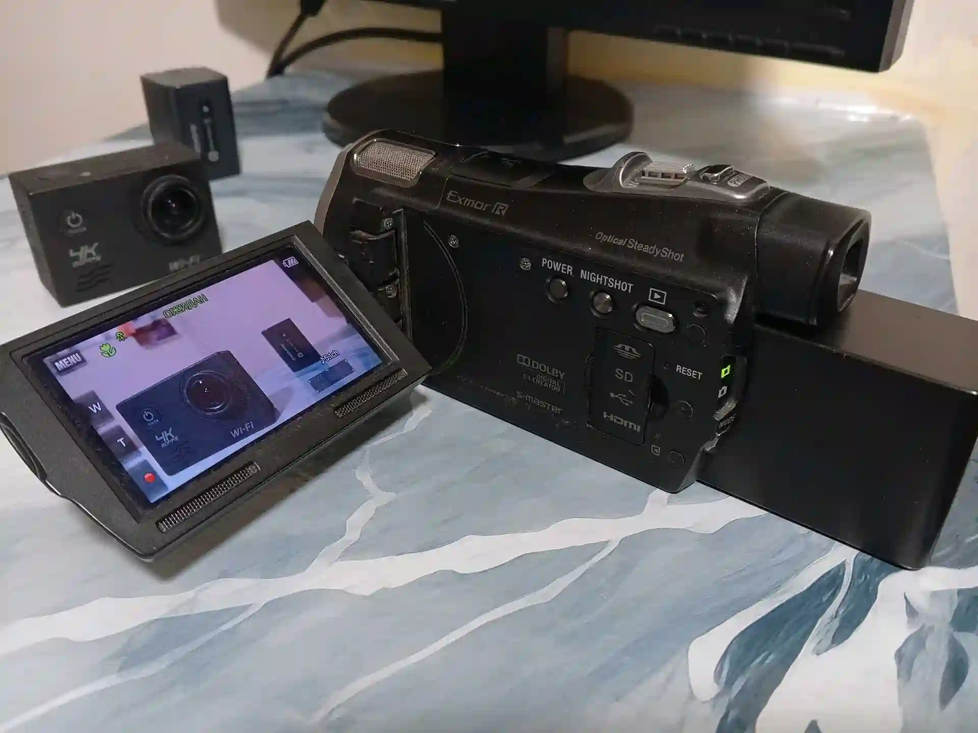 Sony 740