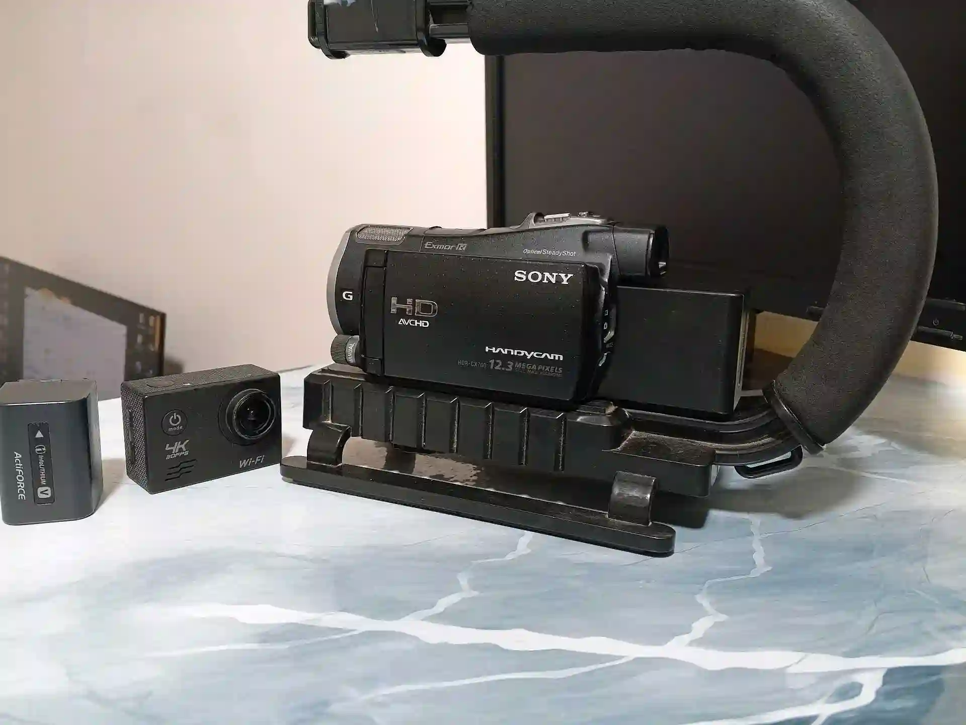 Sony 740