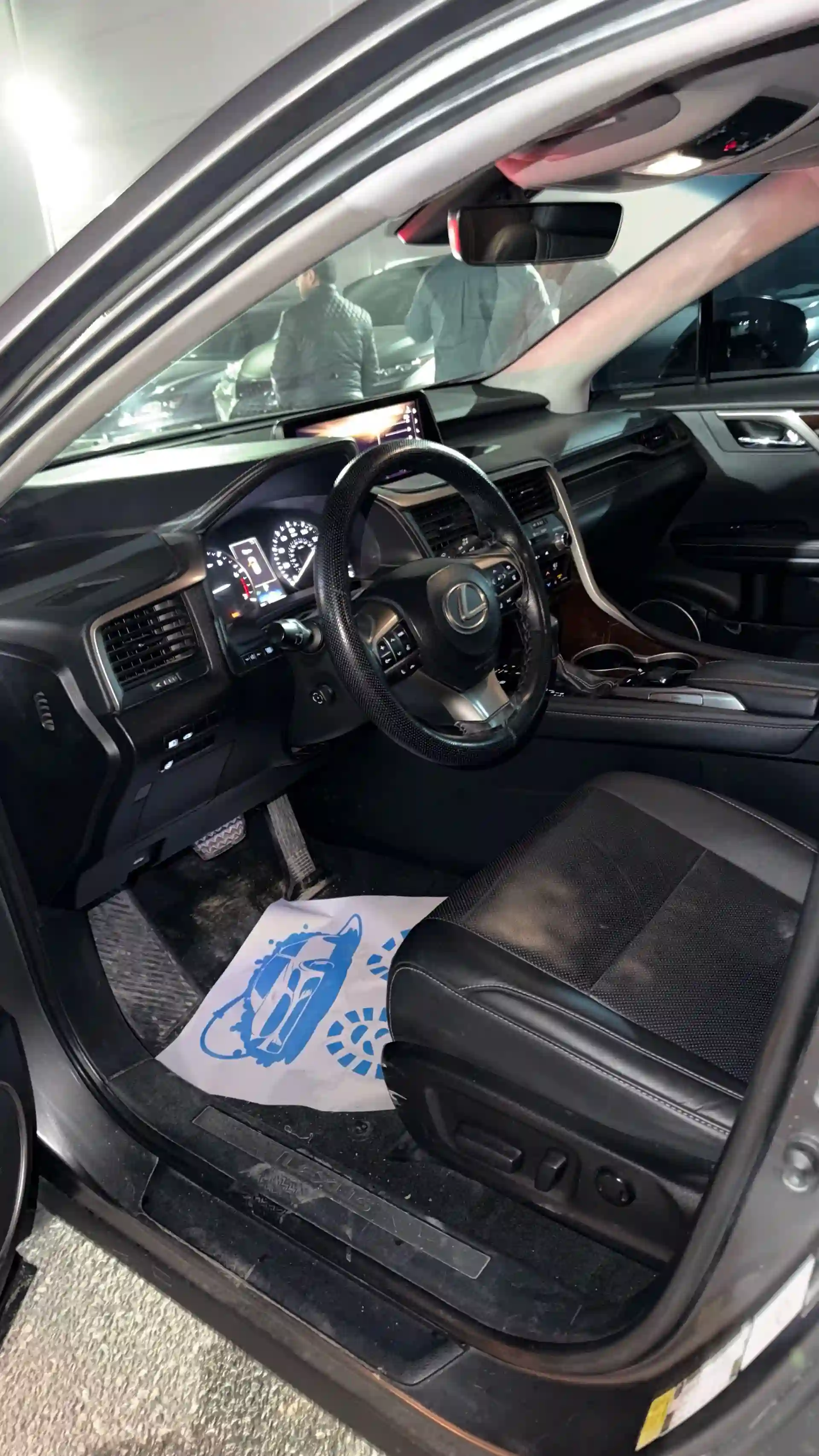 Lexus Rx series 2018 — миниатюра 4