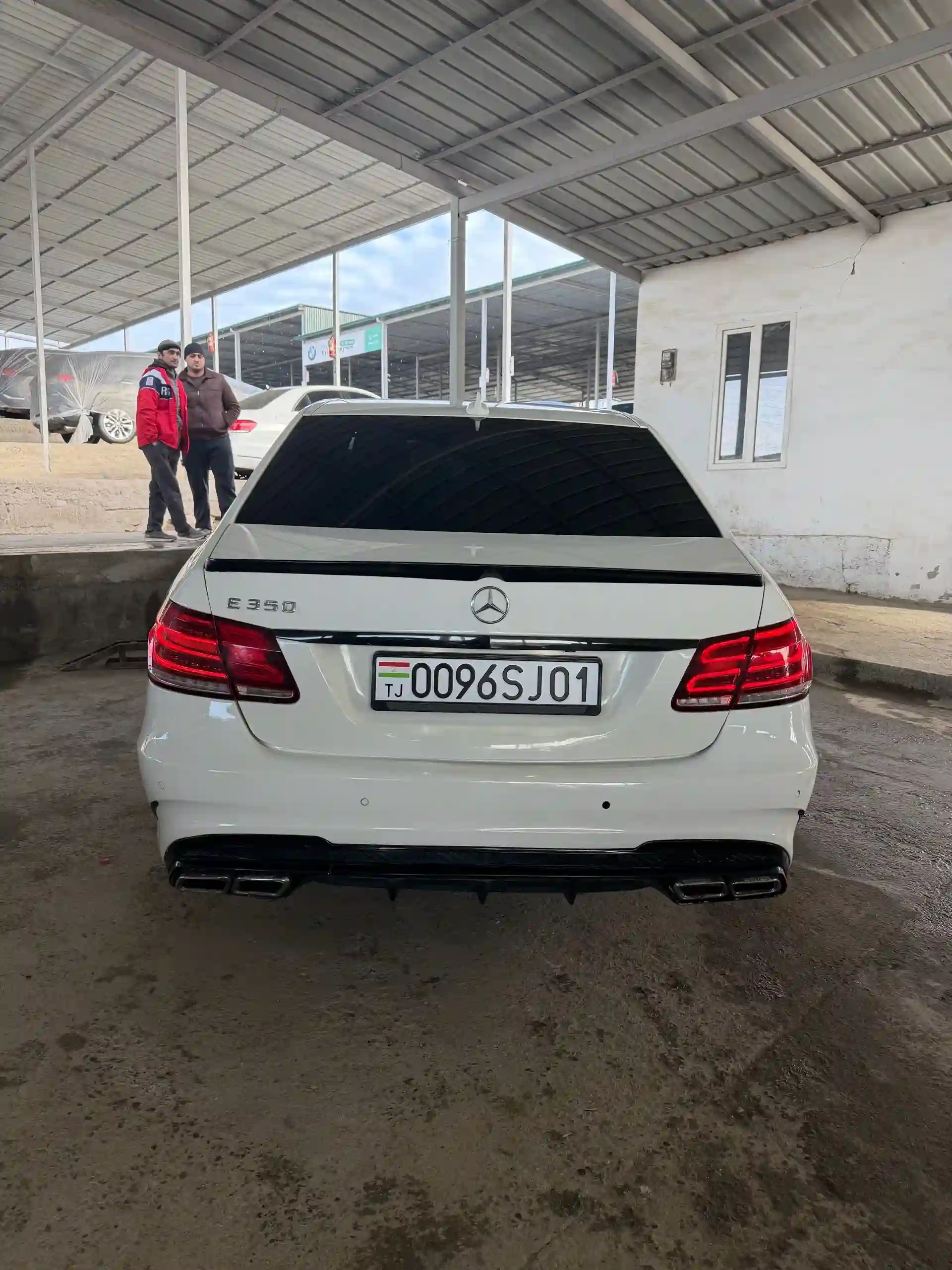 Mercedes-benz E class 2012