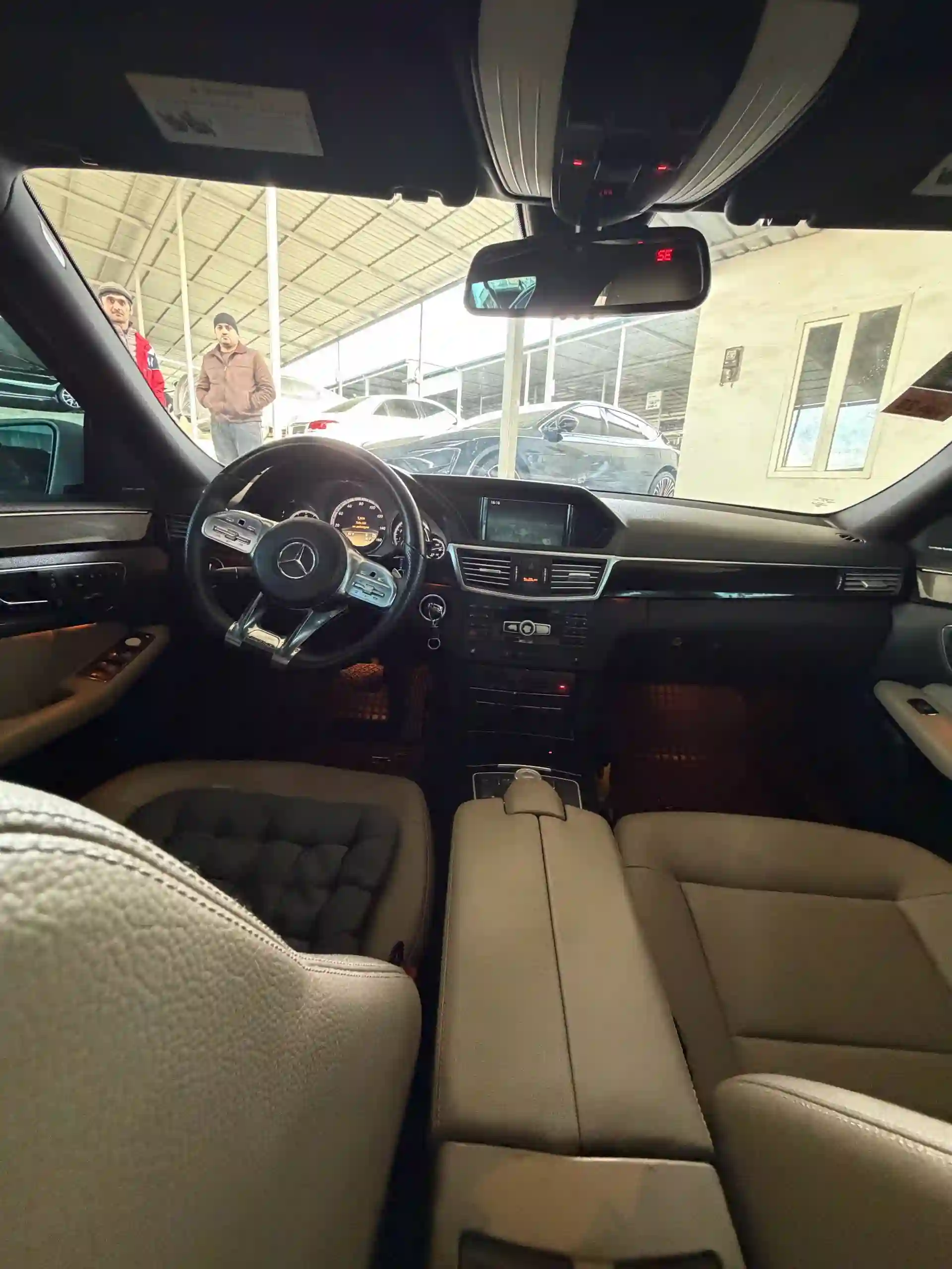 Mercedes-benz E class 2012