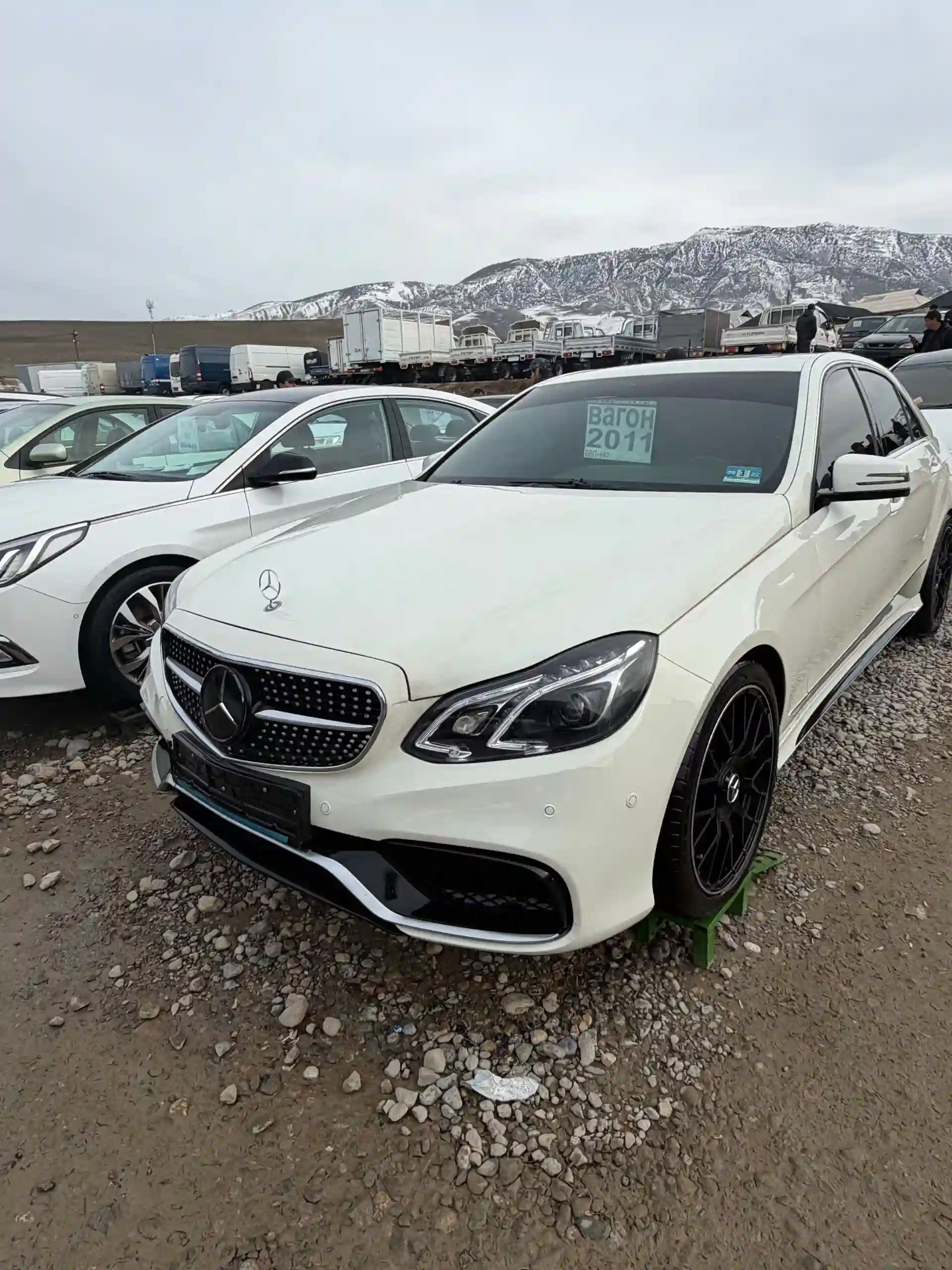 Mercedes-benz E class 2011