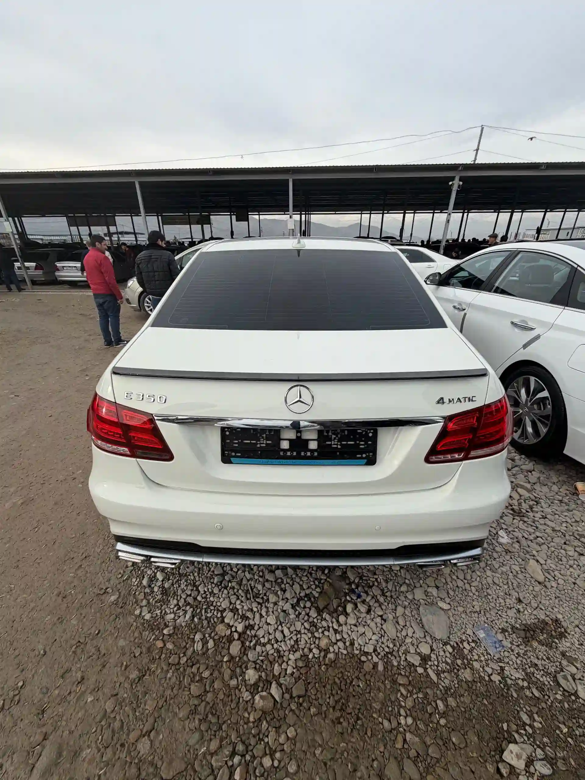 Mercedes-benz E class 2011