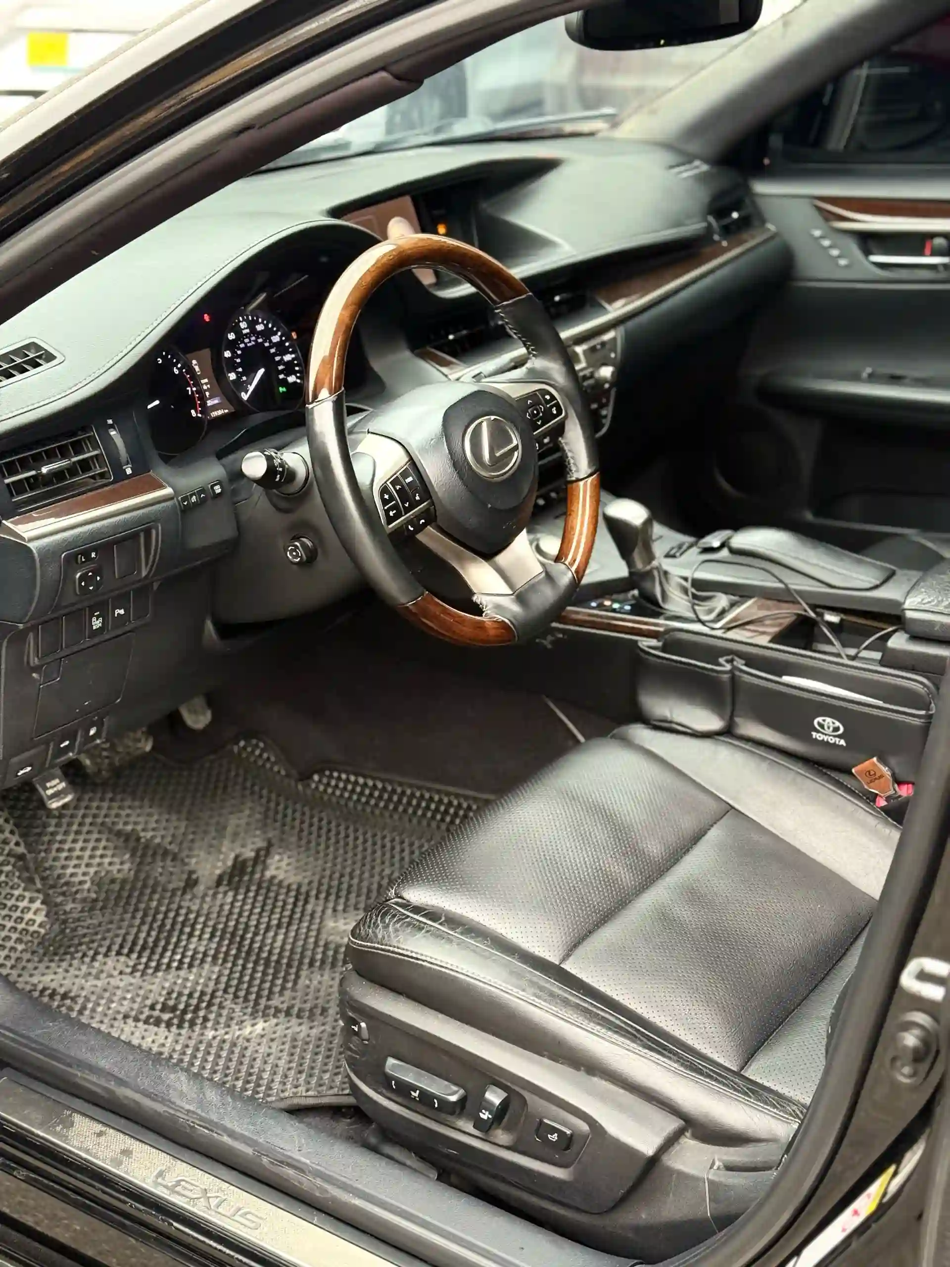 Lexus Es series 2013 — миниатюра 3