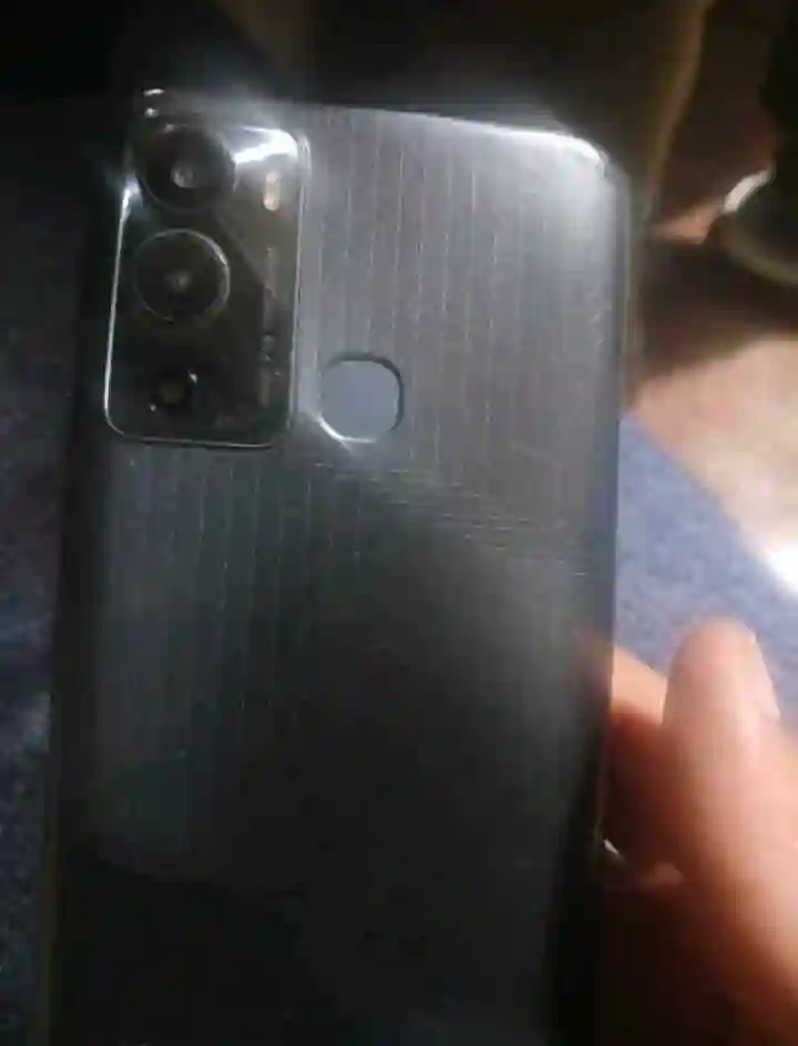 Infinix hot 12i — миниатюра 3