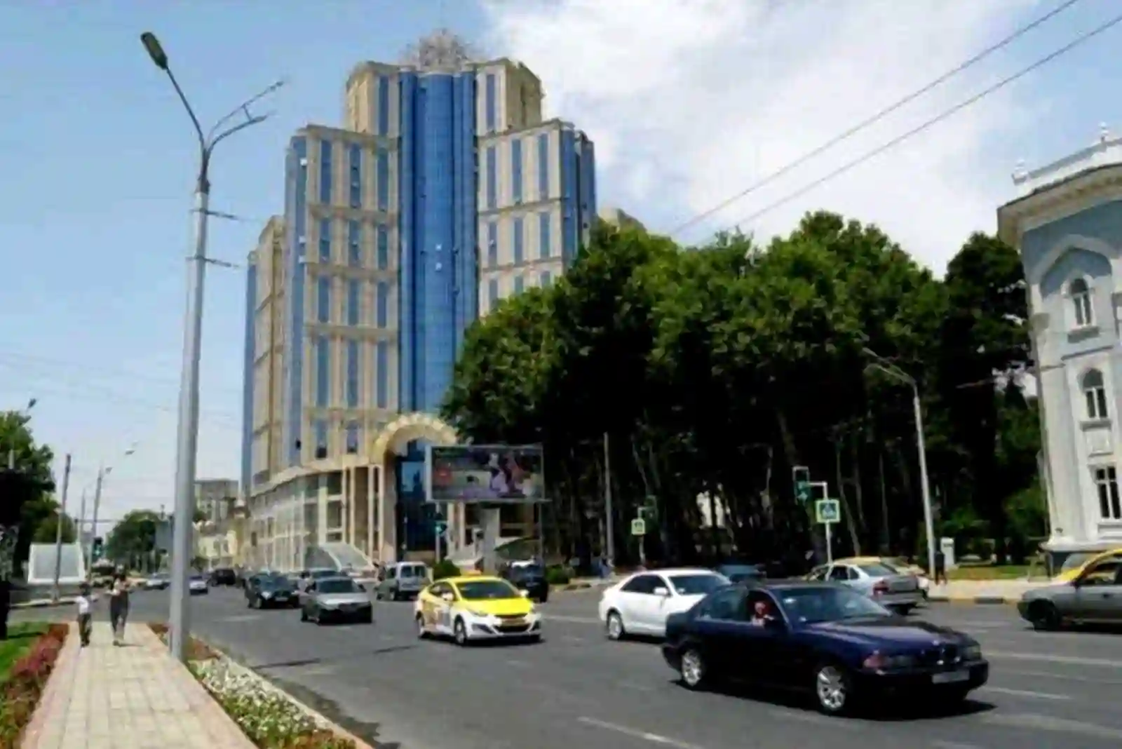 2-к квартира, 14 этаж, 53 м², Шохмансур