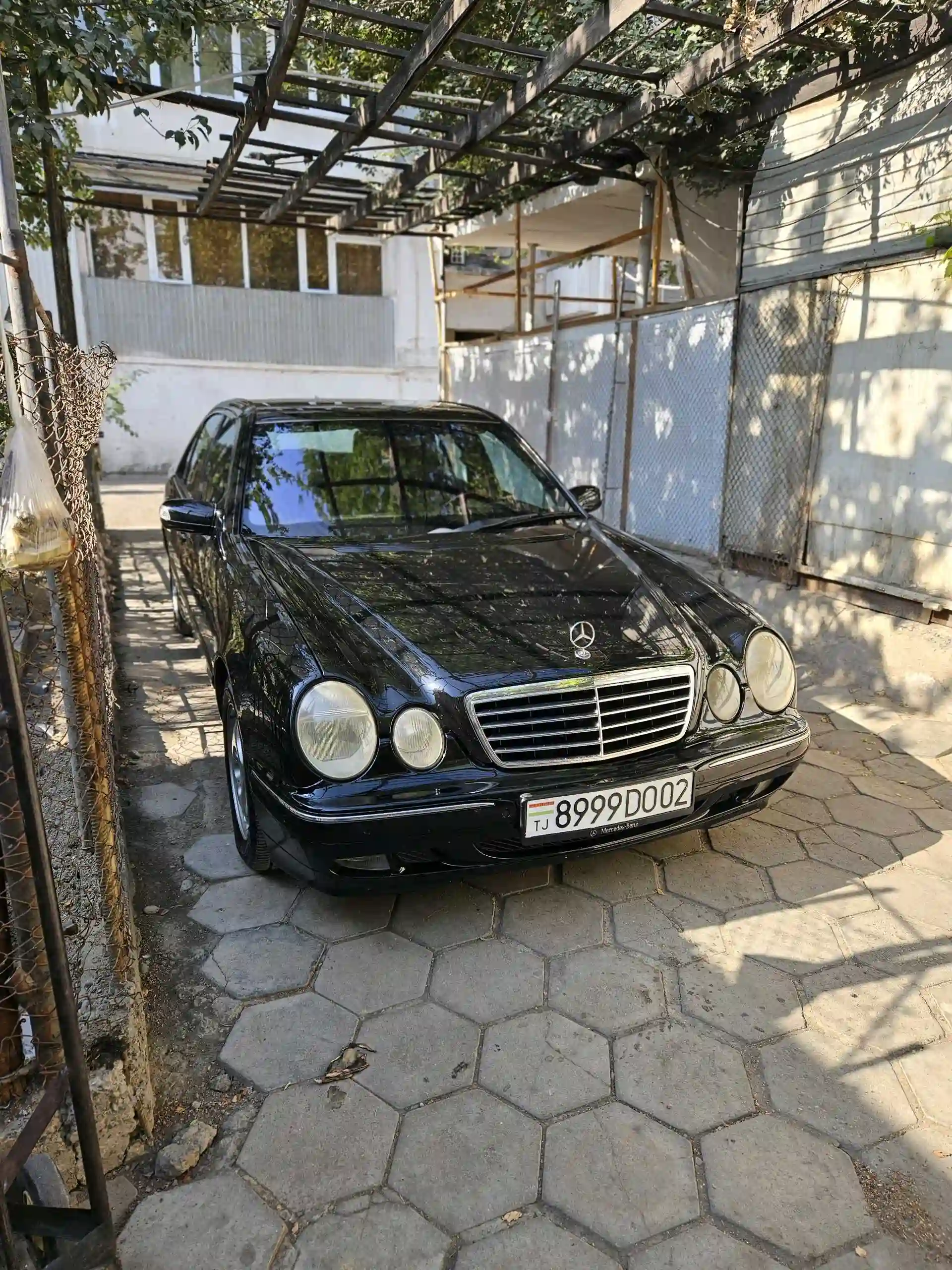 Mercedes-benz E class 2000 — миниатюра 3