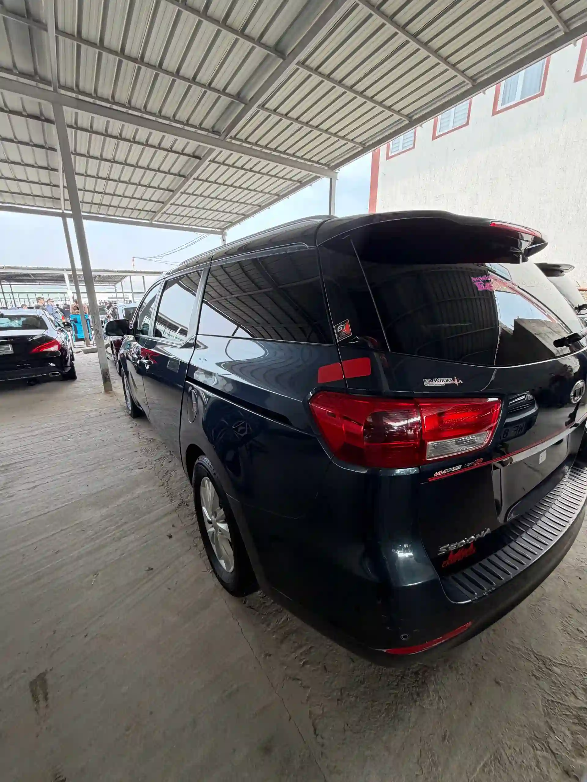 Kia Sedona 2016 — миниатюра 2