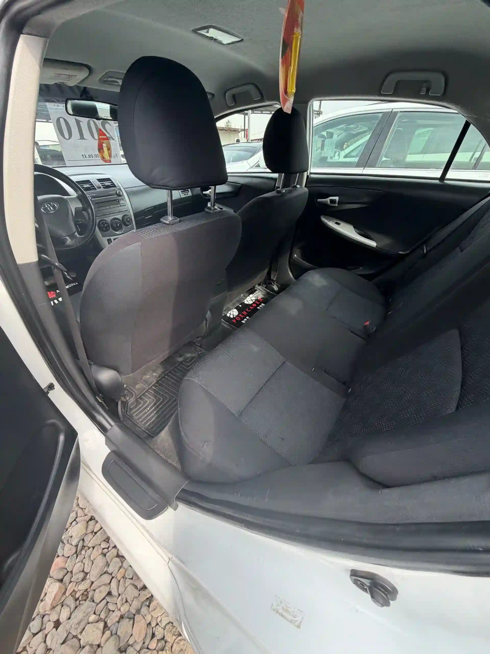 Toyota Corolla 2010 — миниатюра 4