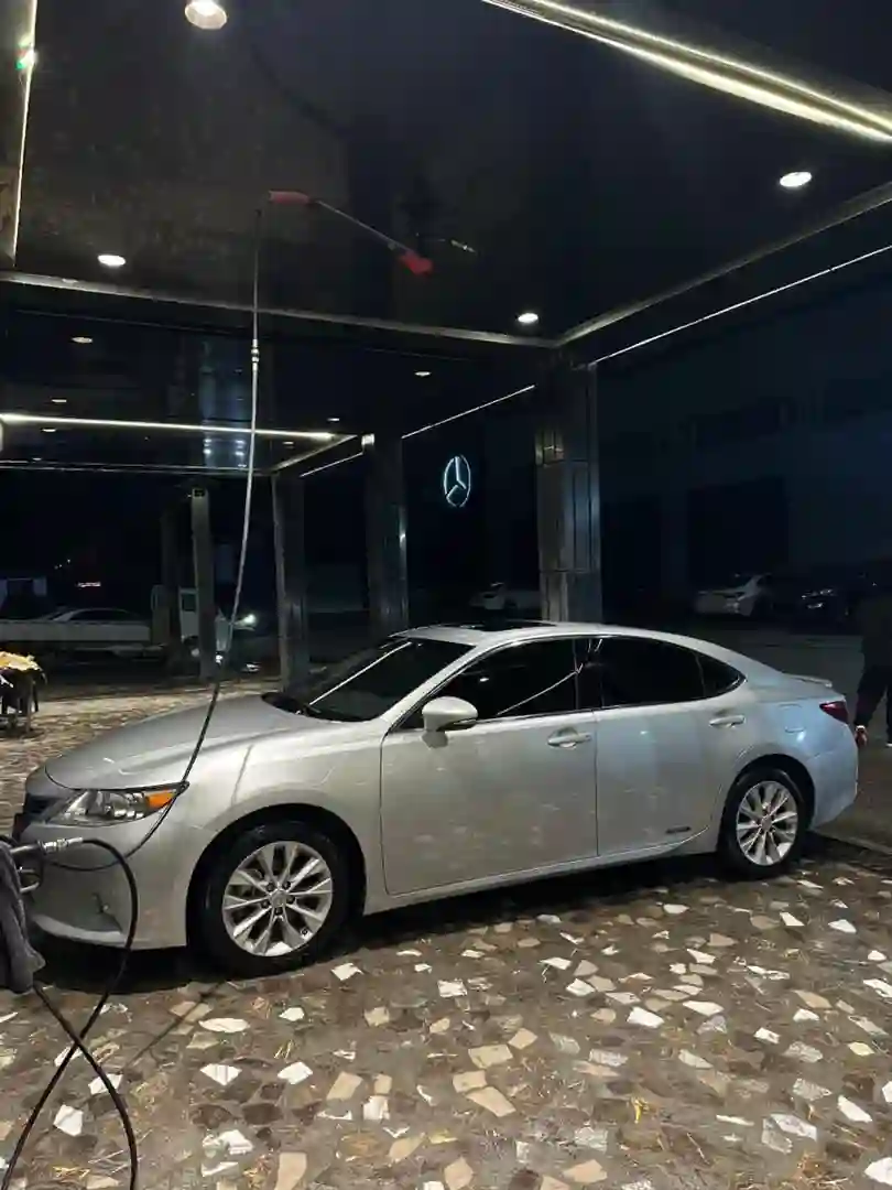 Lexus Es series 2014
