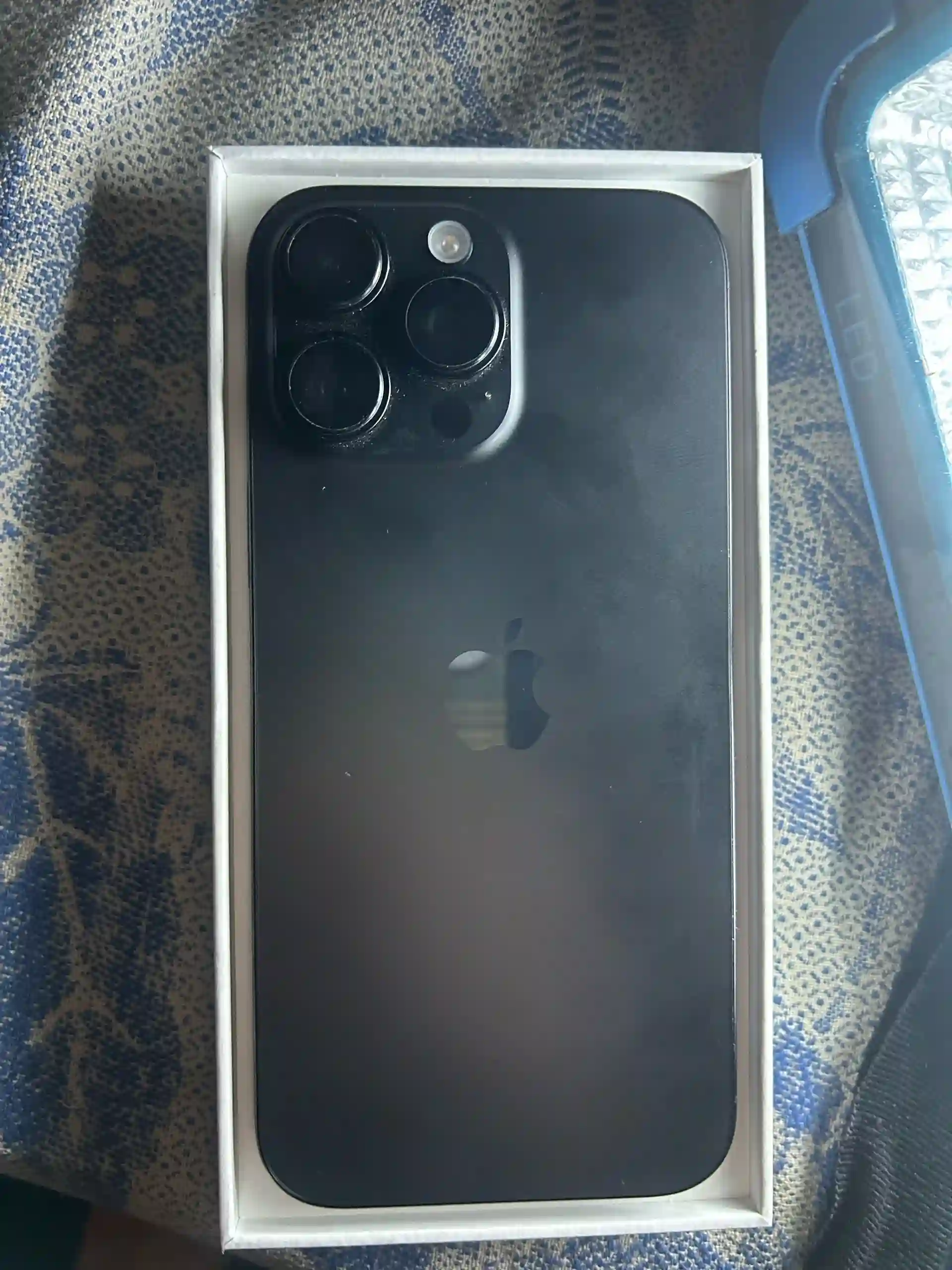 Apple iPhone 16 Pro Max 256 gb — миниатюра 2