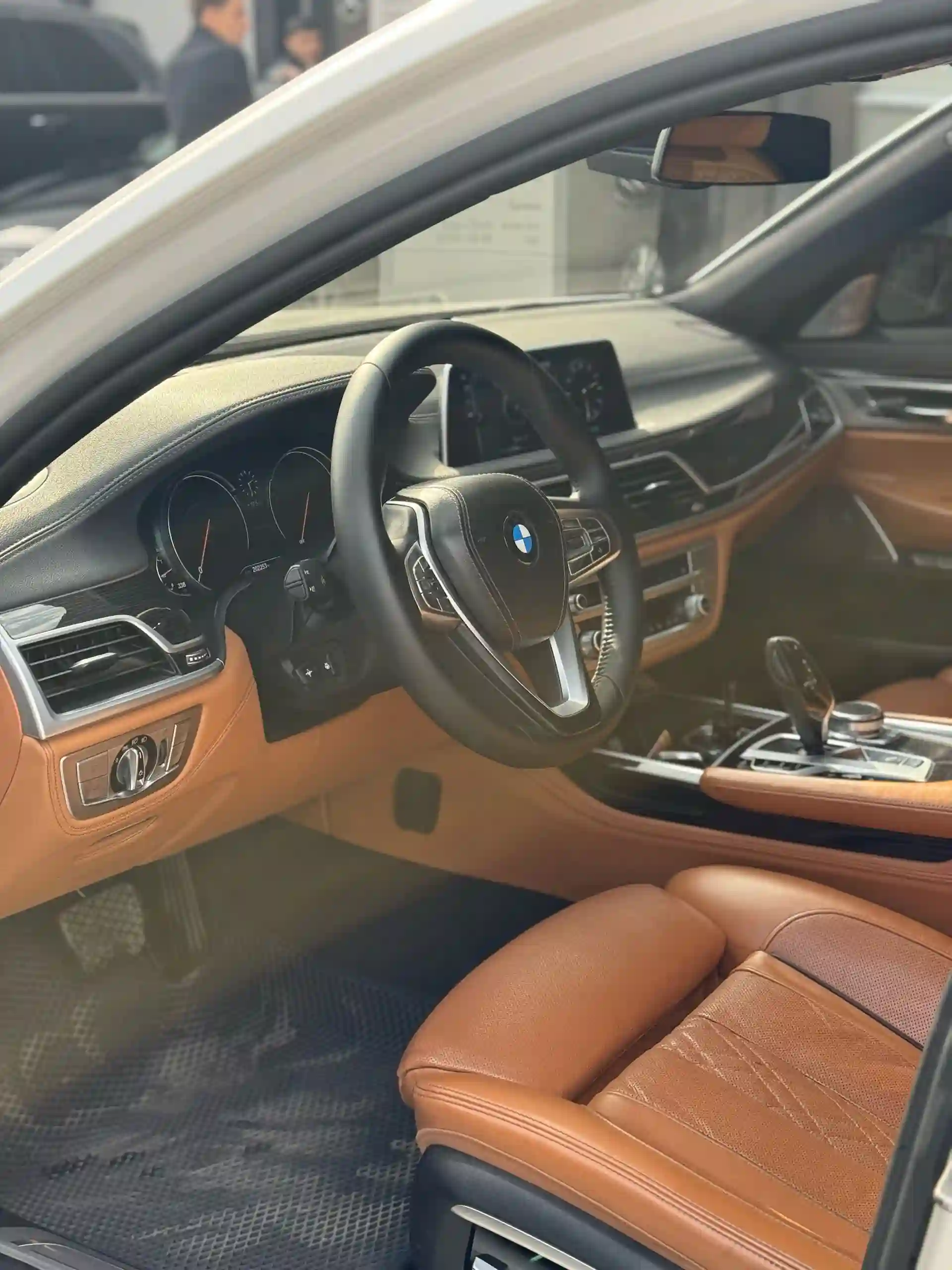 BMW 7 series 2017 — миниатюра 3