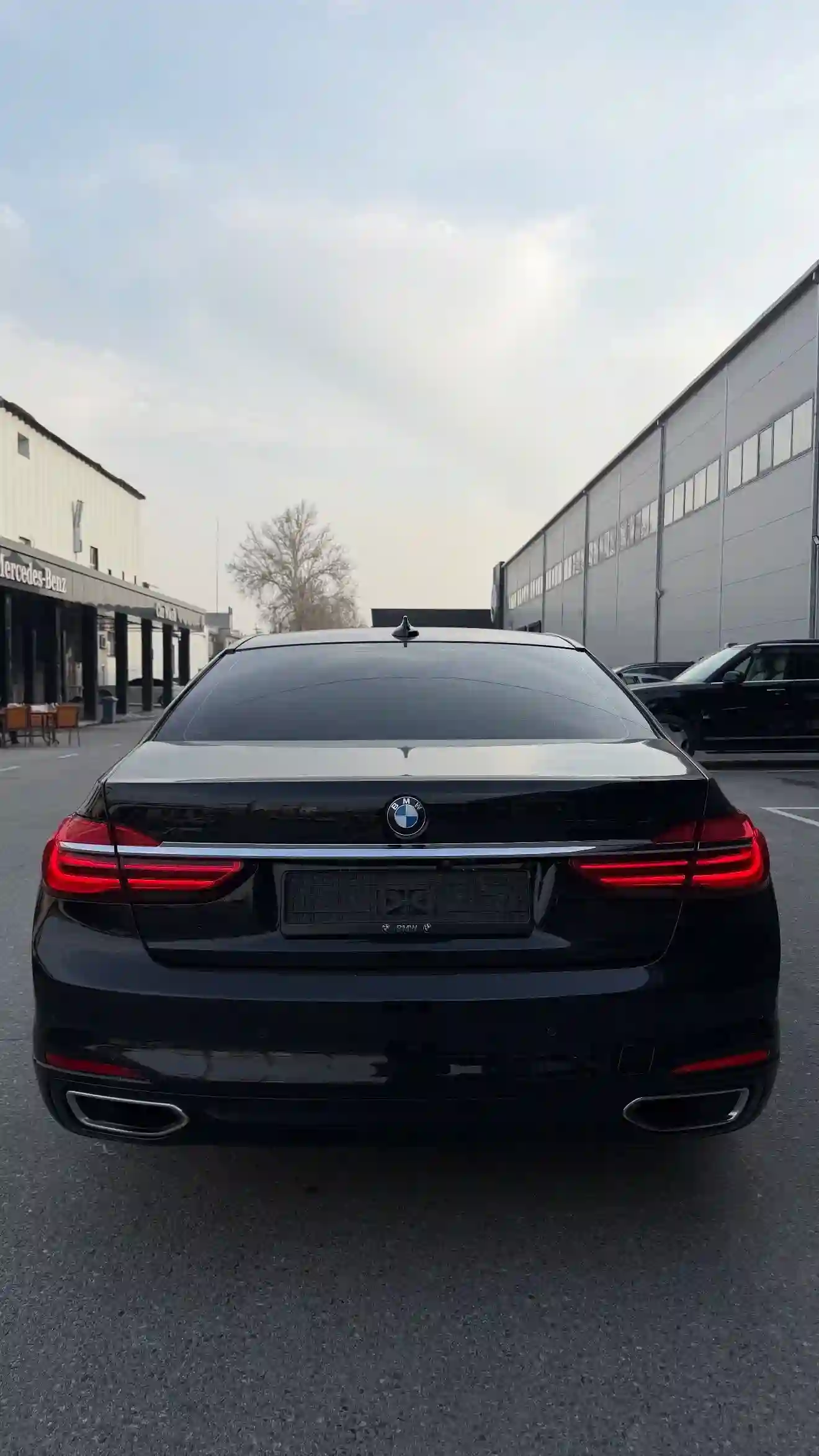 BMW 7 series 2018 — миниатюра 2