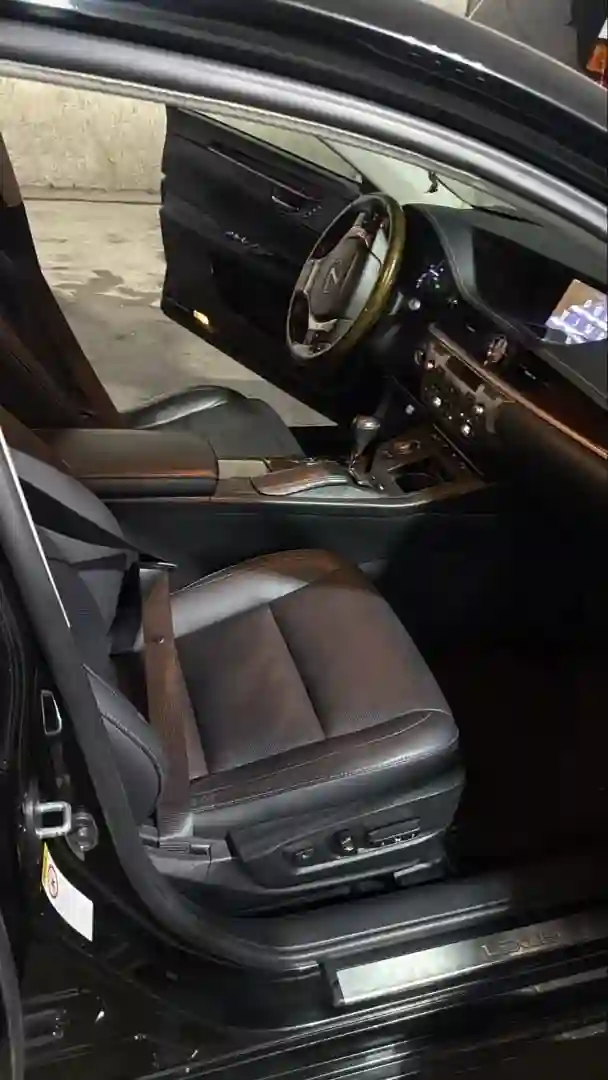 Lexus Es series 2014