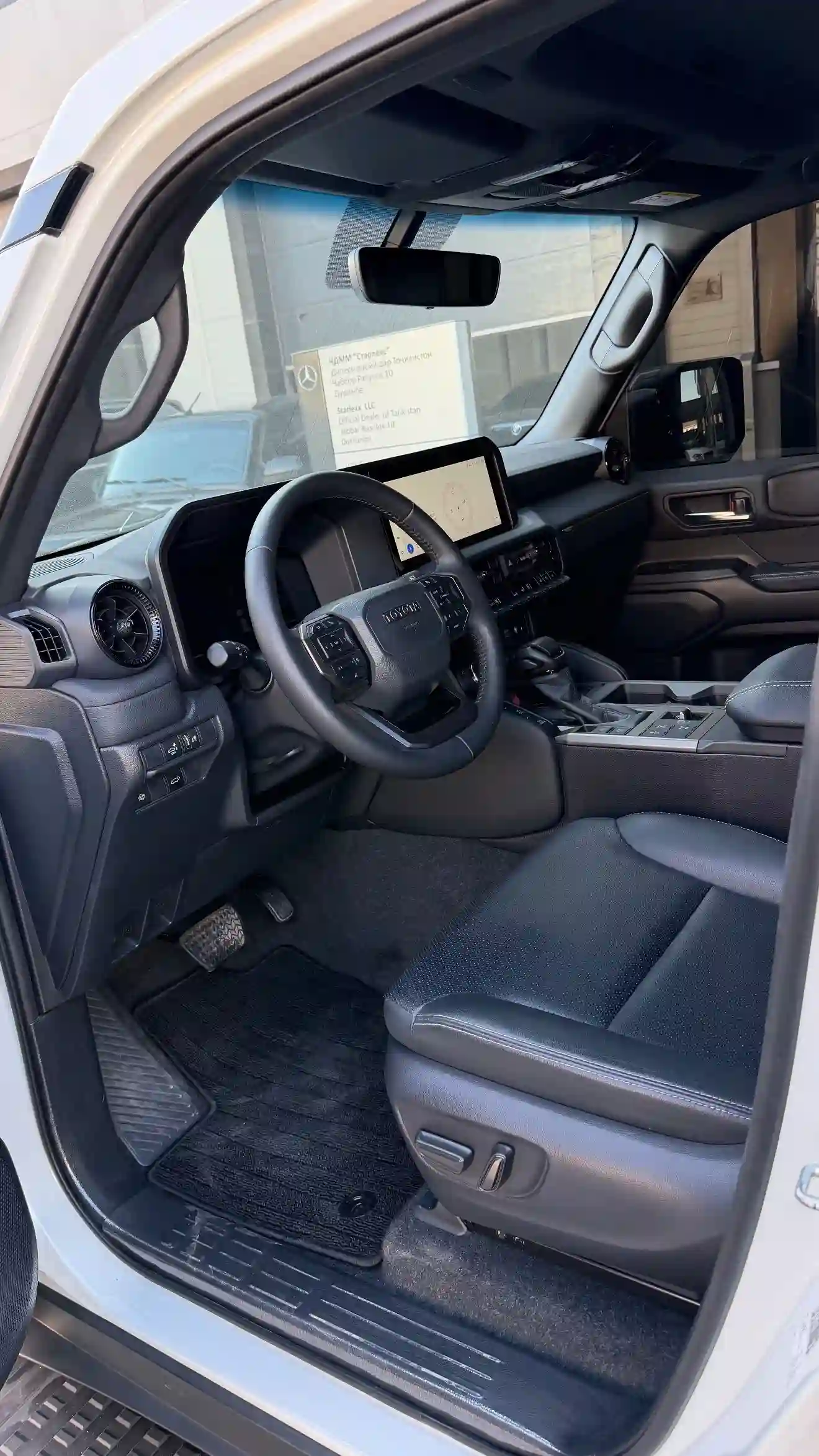 Toyota Land cruiser prado 2025 — миниатюра 3