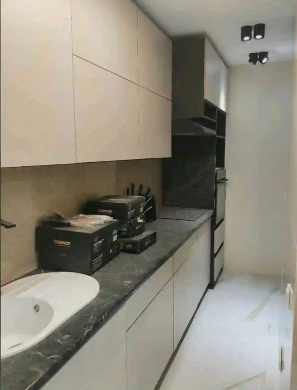 2-к квартира, 19 этаж, 75 м², Шохмансур