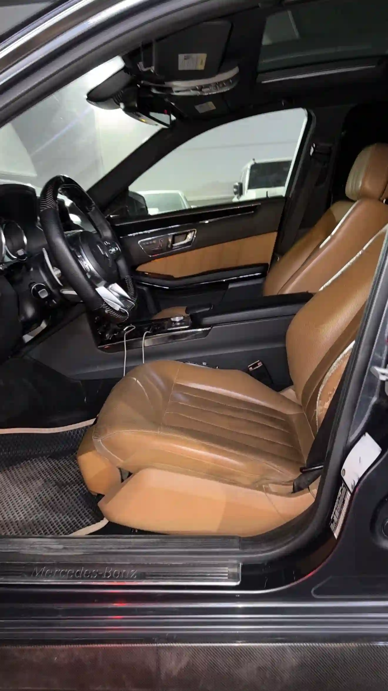 Mercedes-benz E class 2010 — миниатюра 3