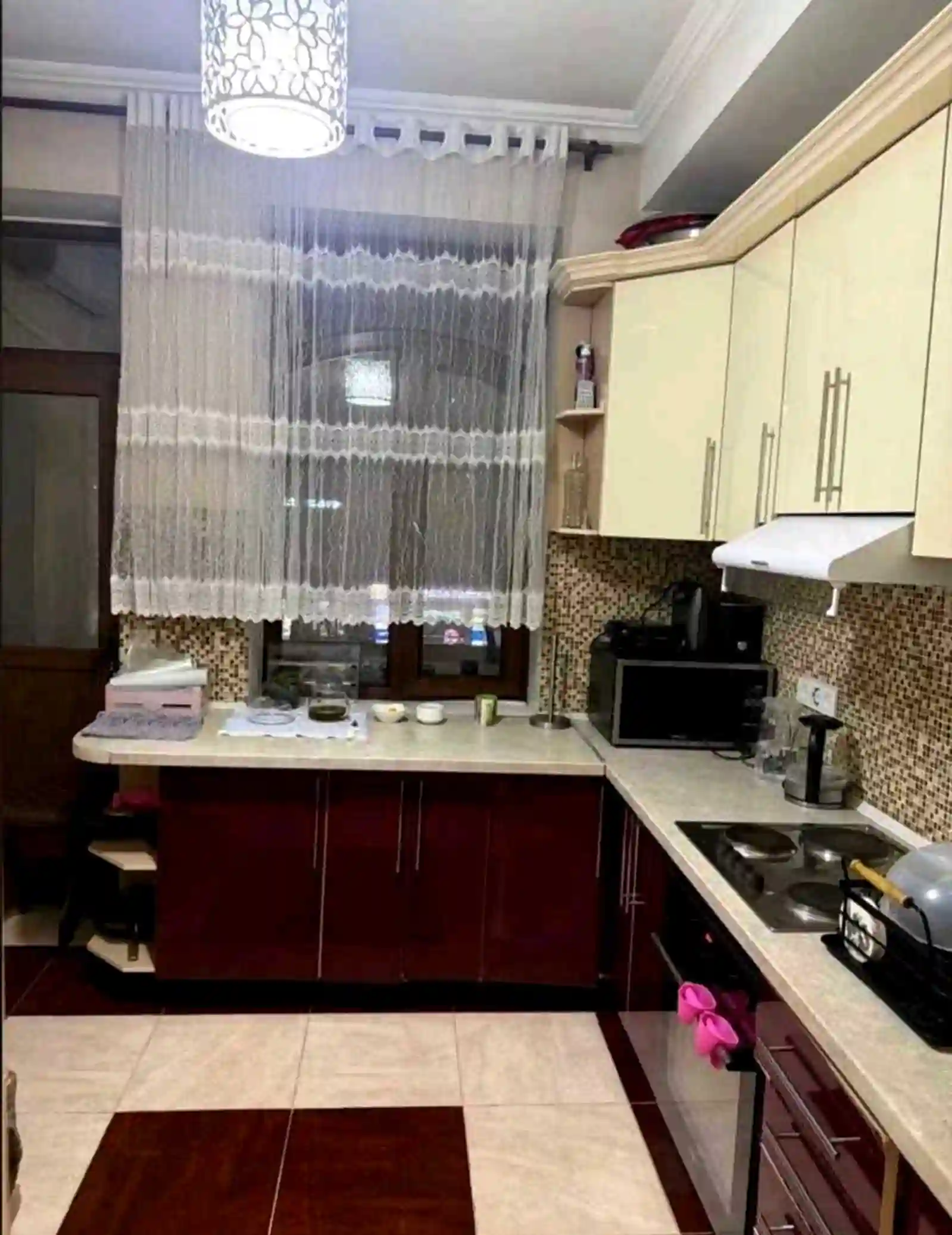 3-к квартира, 3 этаж, 100 м², Шохмансур