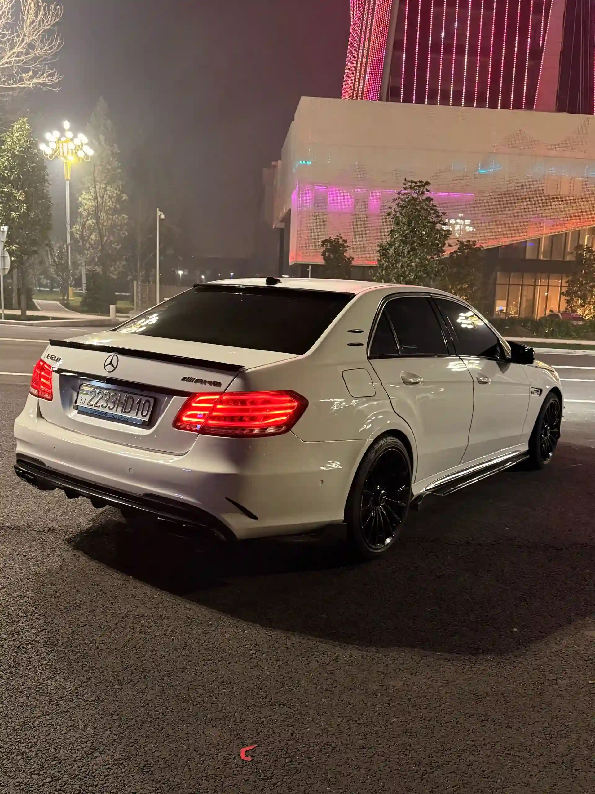 Mercedes-benz E class 2010