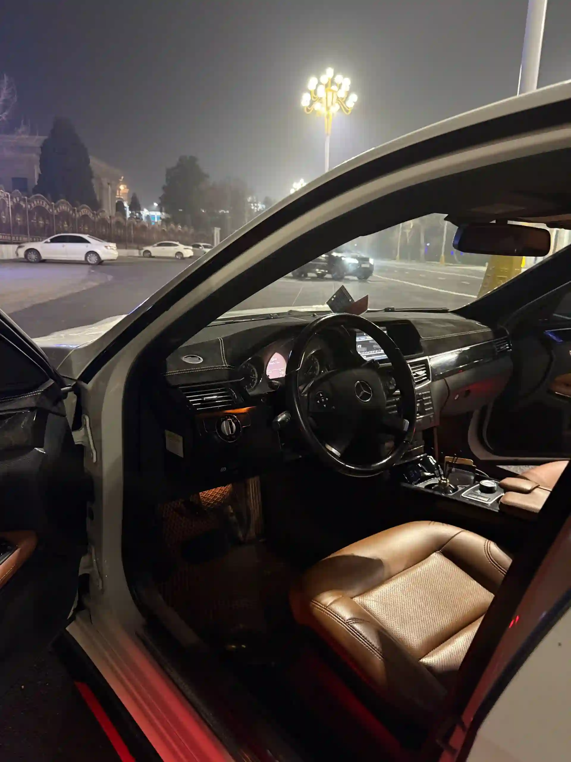 Mercedes-benz E class 2010