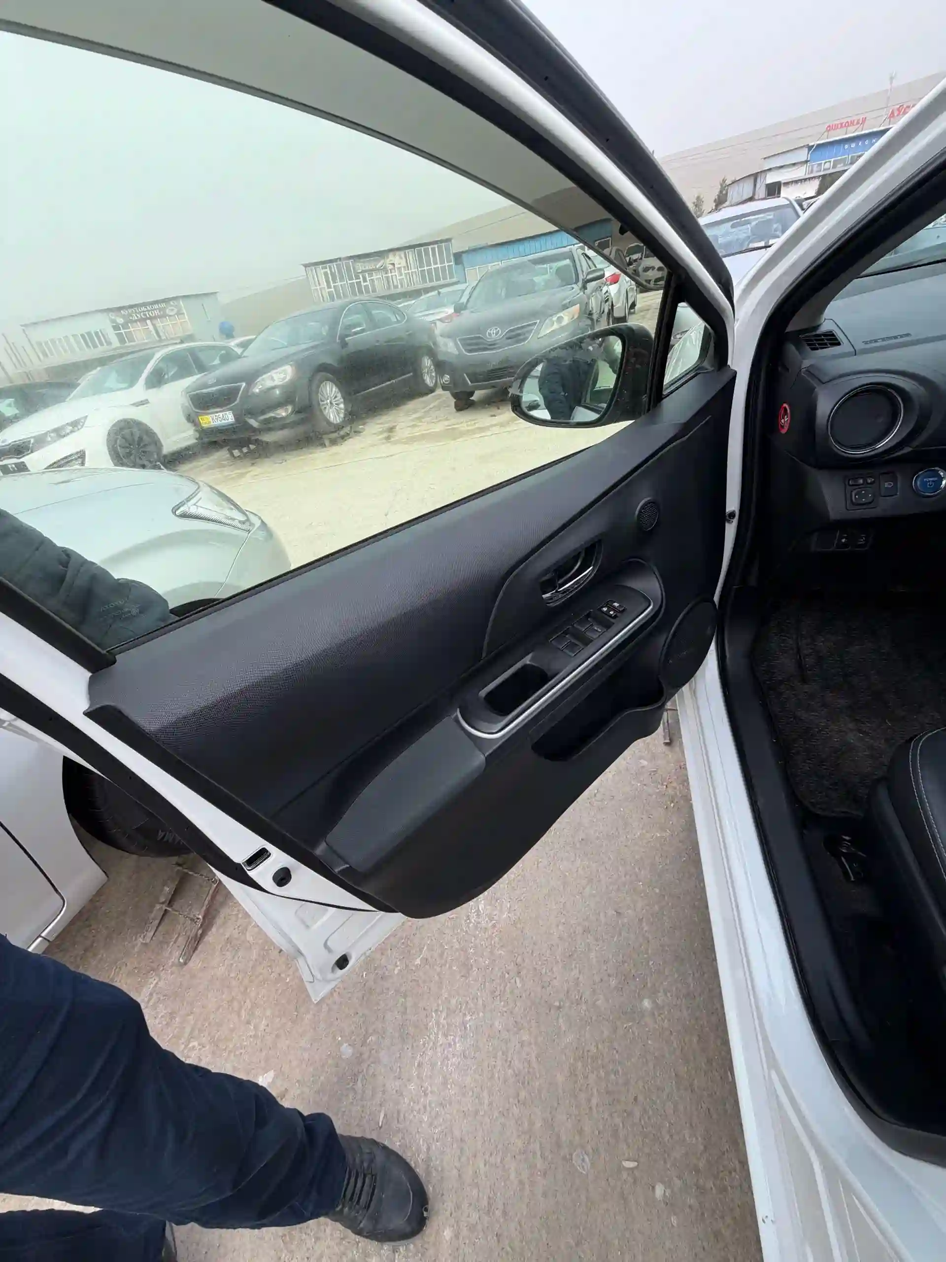 Toyota Gaia 2014