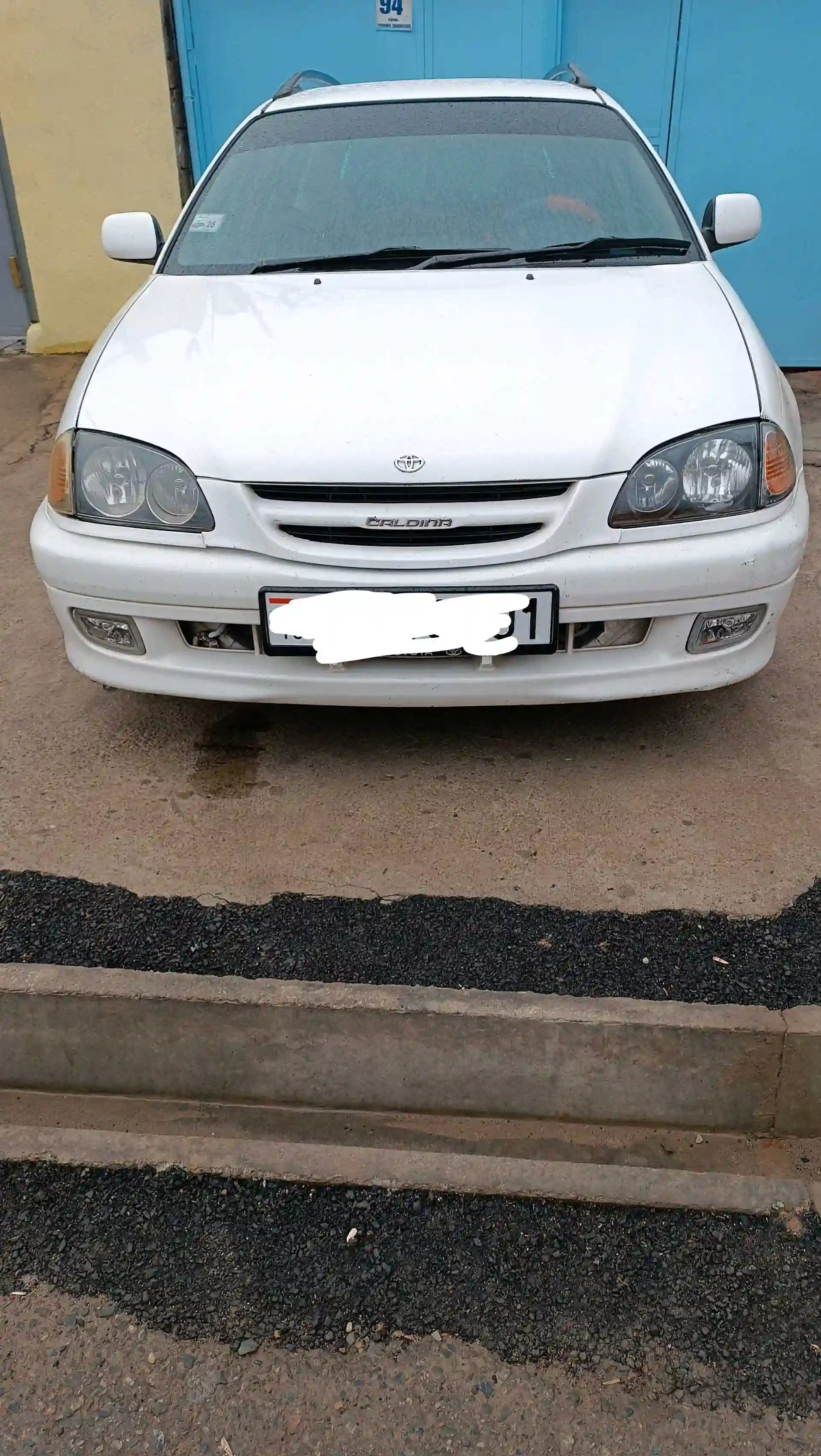 Toyota Caldina 1998 — миниатюра 3