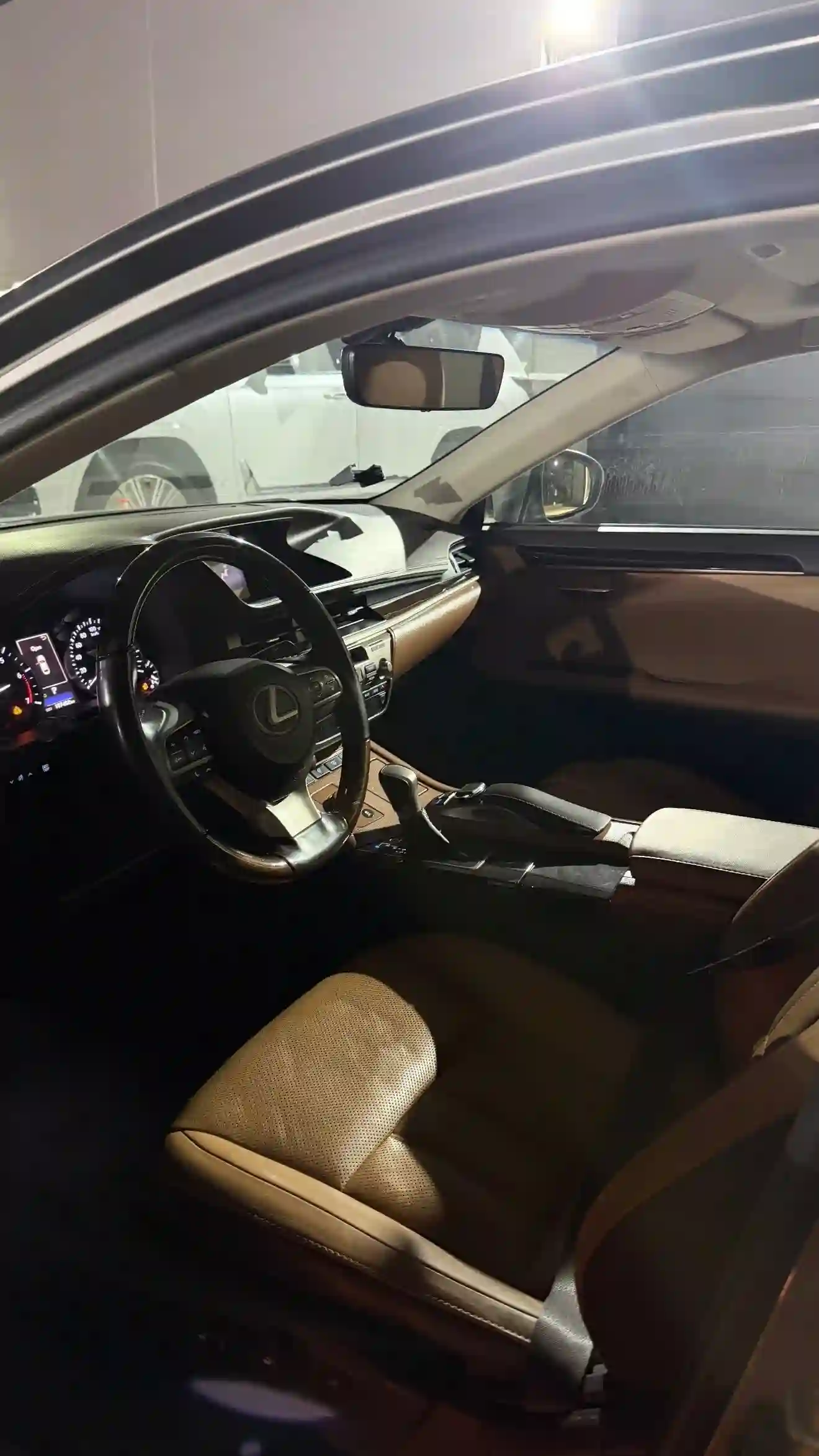 Lexus Es series 2017 — миниатюра 3