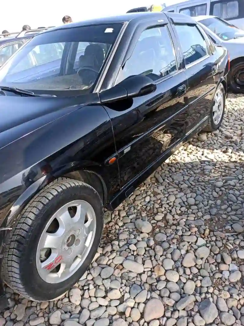 Opel Vectra b 1998 — миниатюра 4