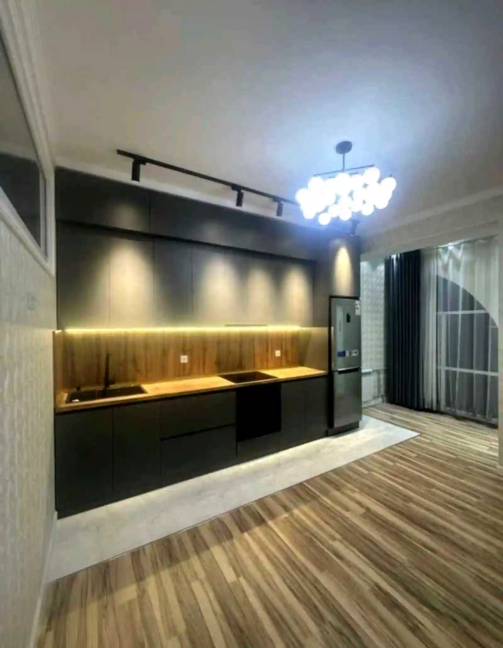 3-к квартира, 16 этаж, 100 м², Сино 1