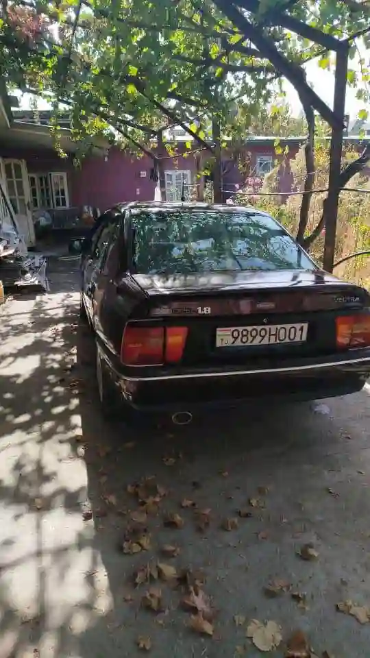 Opel Vectra a 1990