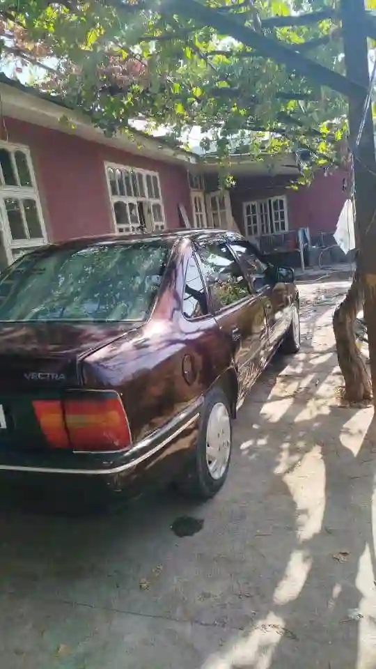 Opel Vectra a 1990