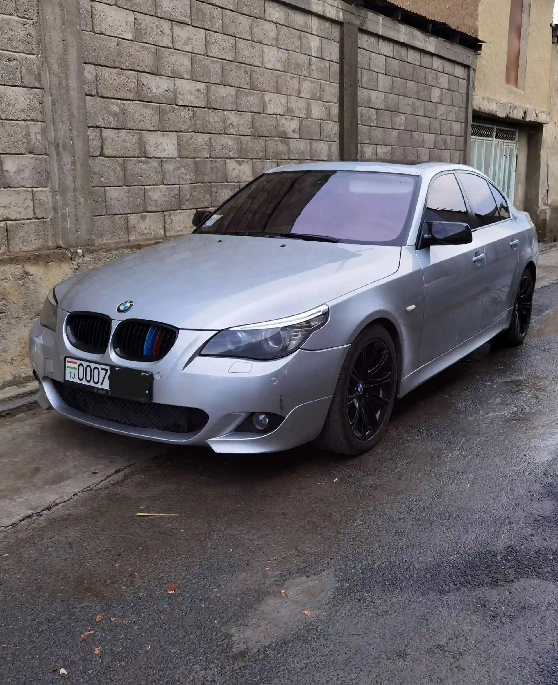 BMW 5 series 2004