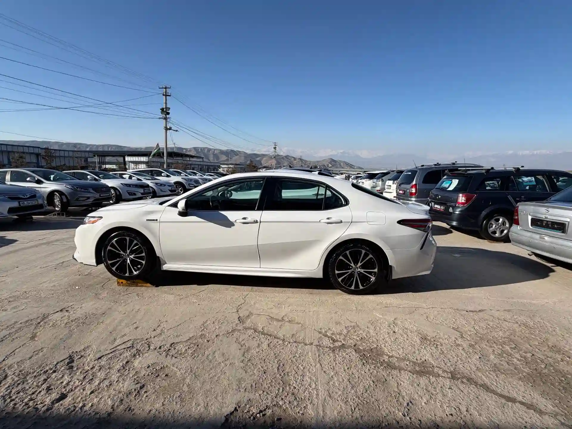 Toyota Camry 2019 — миниатюра 5