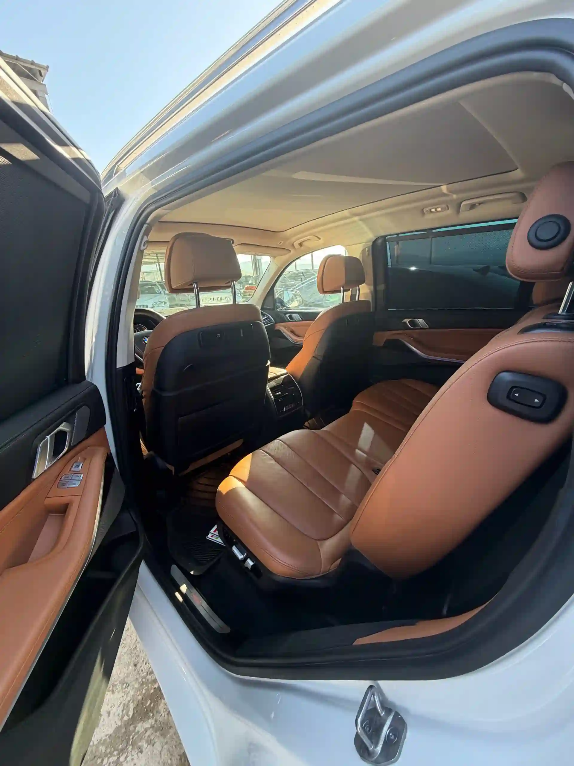 BMW X7 2021 — миниатюра 3