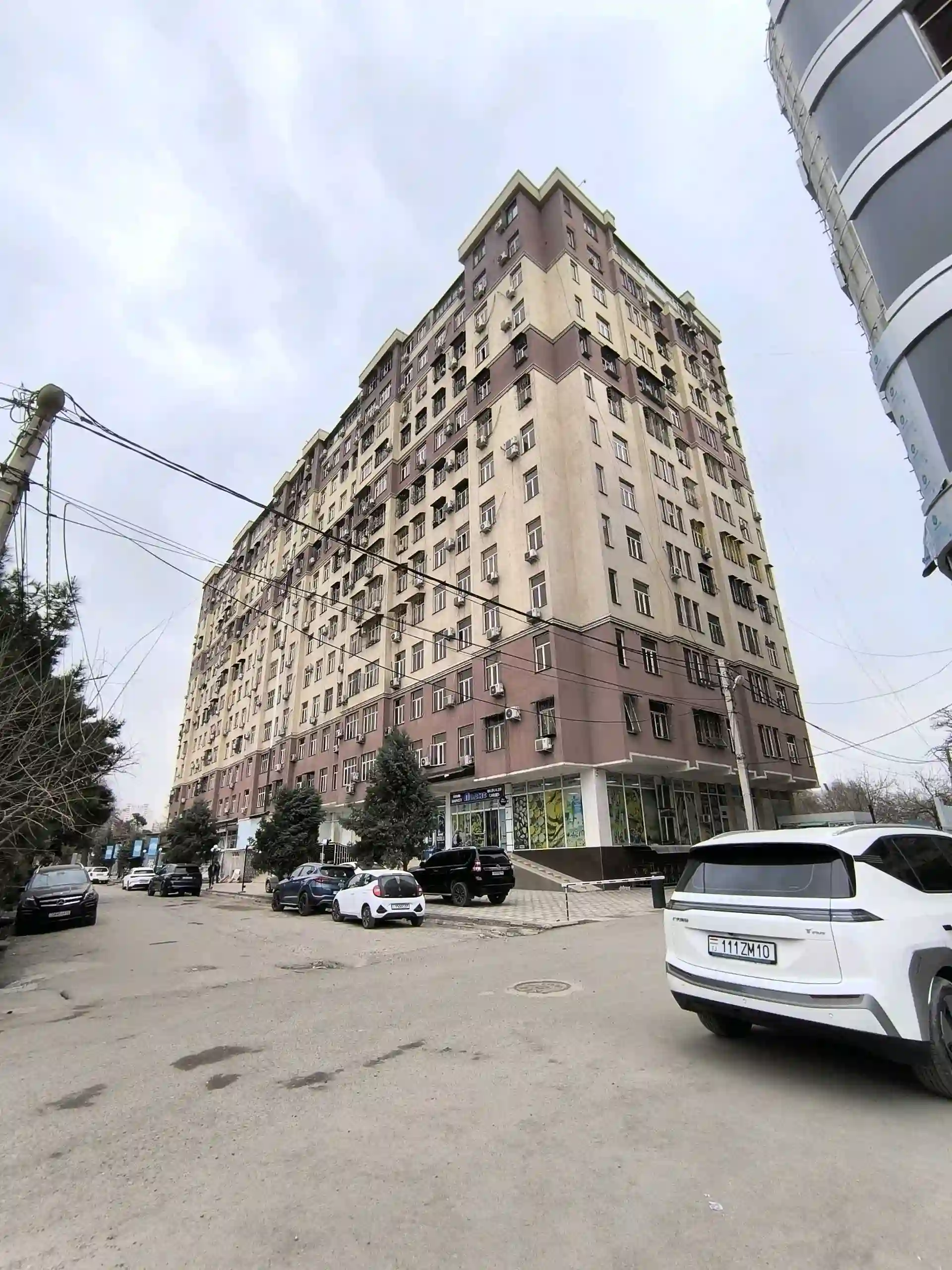 3-к квартира, 13 этаж, 104 м², Шохмансур