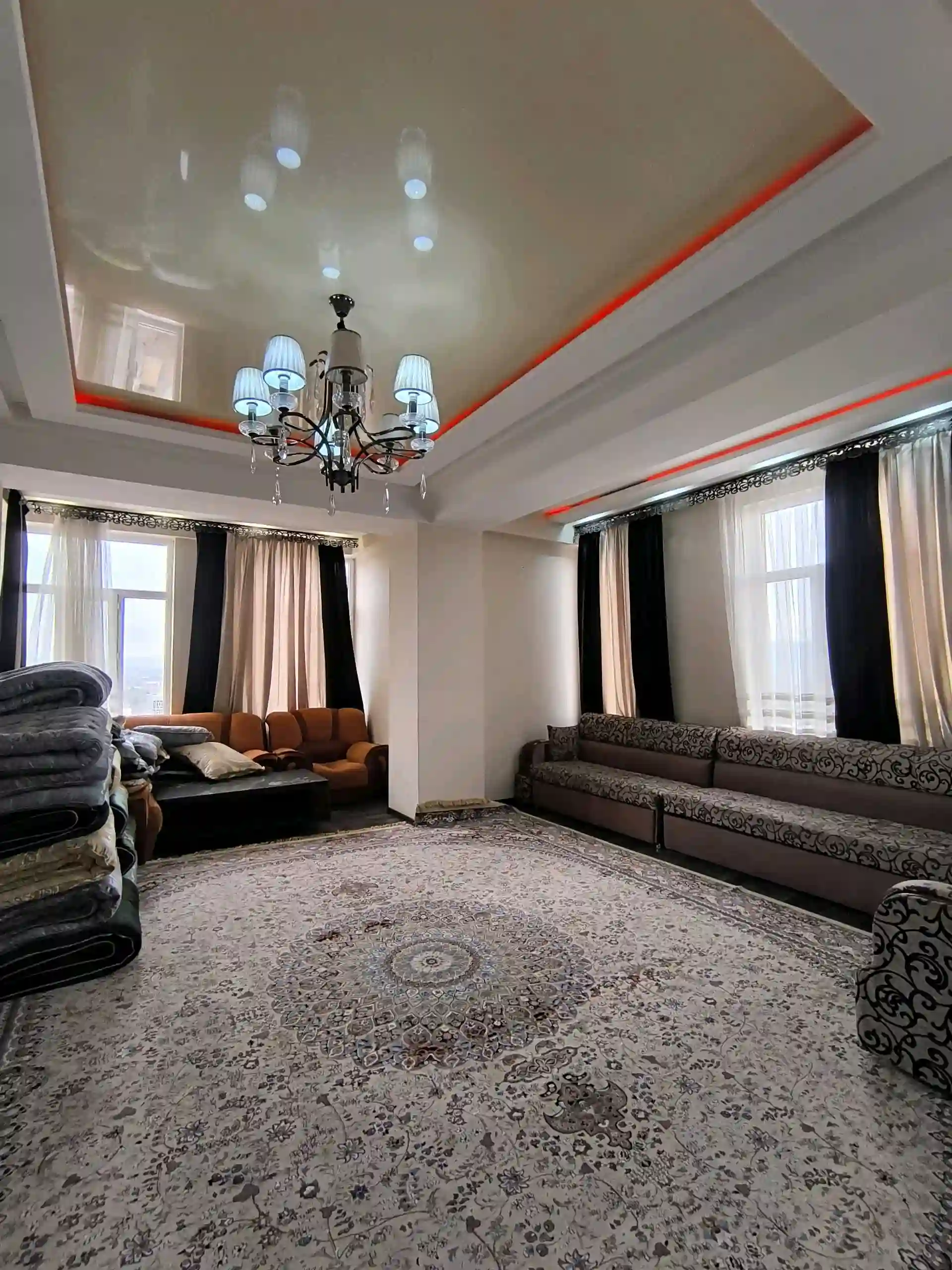 3-к квартира, 13 этаж, 104 м², Шохмансур